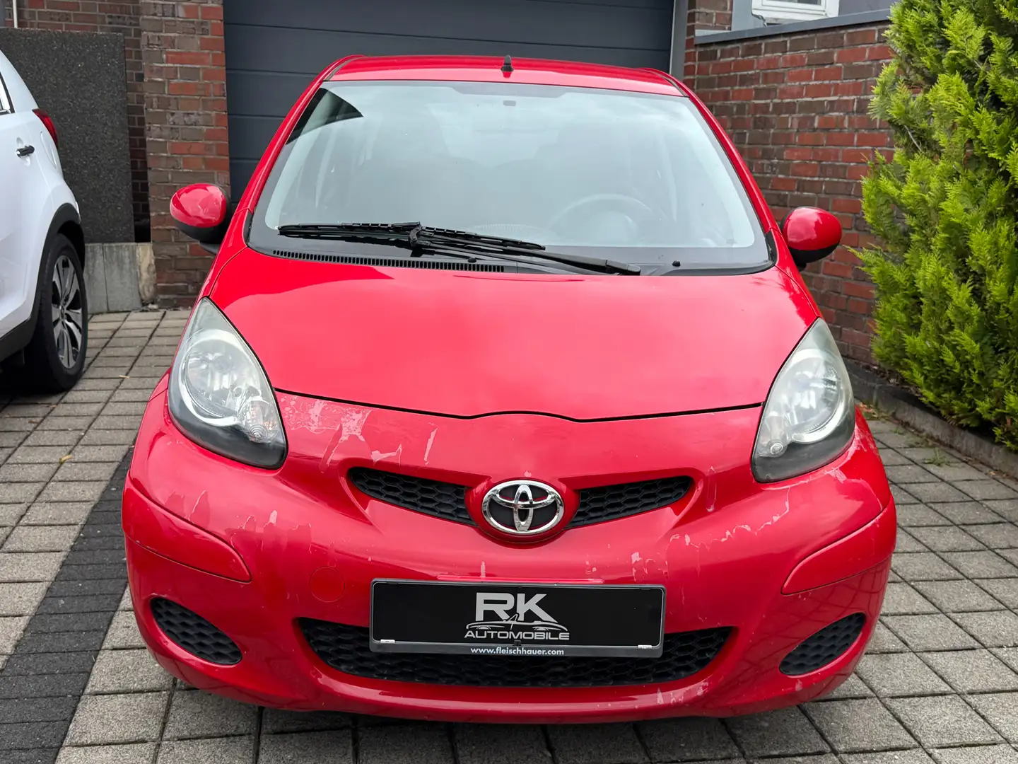 Toyota Aygo Cool Rojo - 2