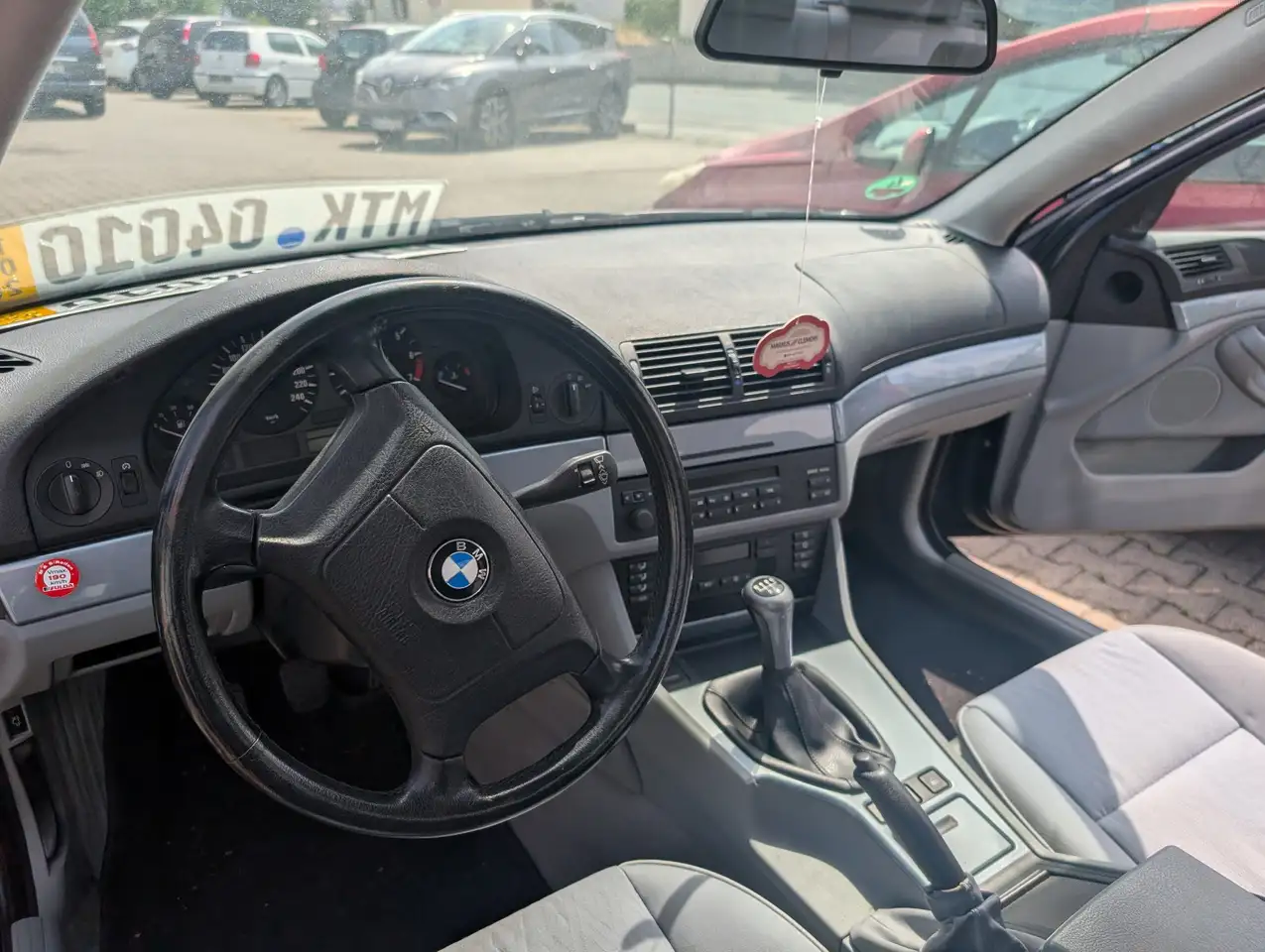 BMW 520i, foto 4