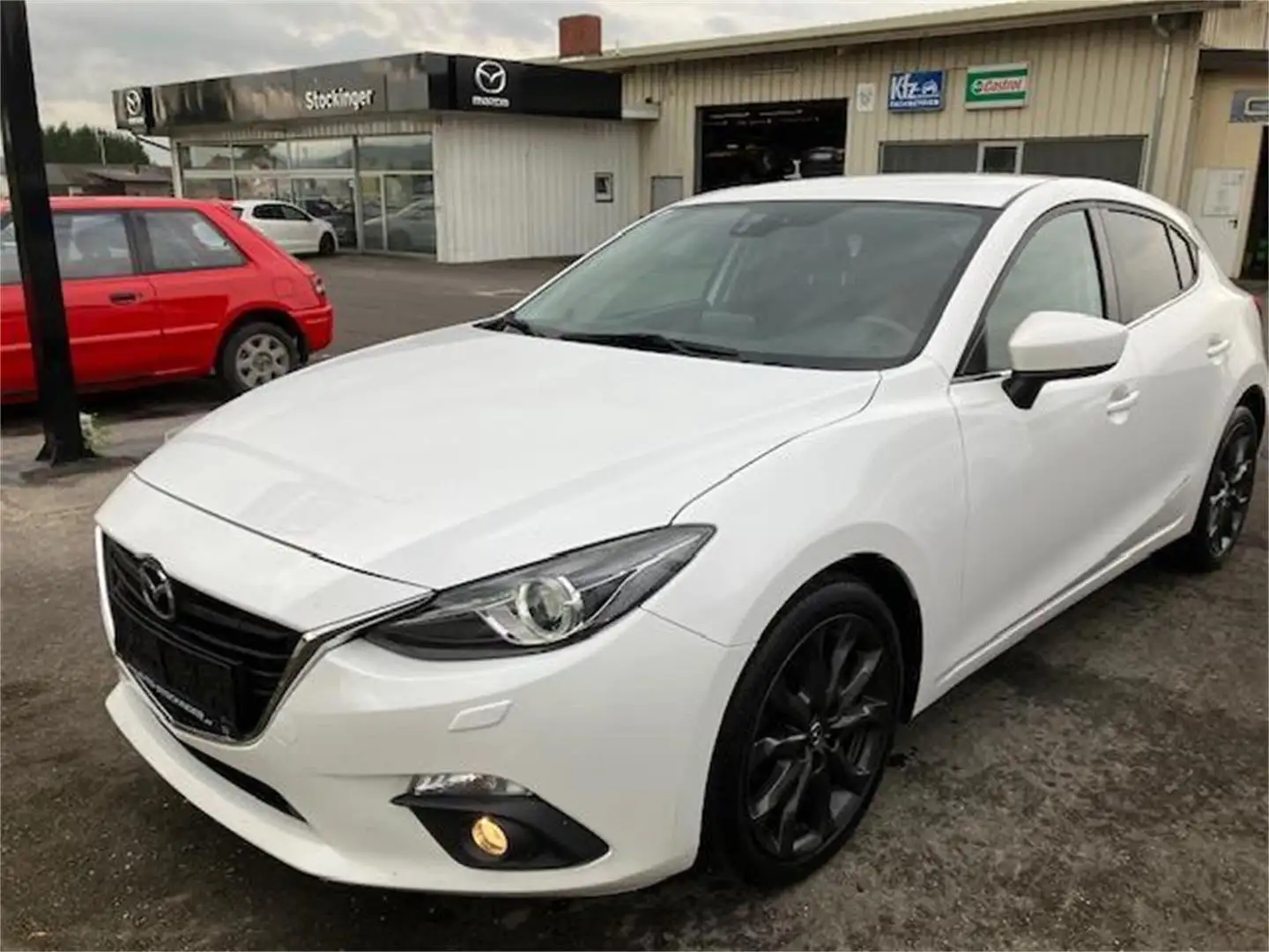 Mazda 3 Sport G120 Attraction Weiß - 1