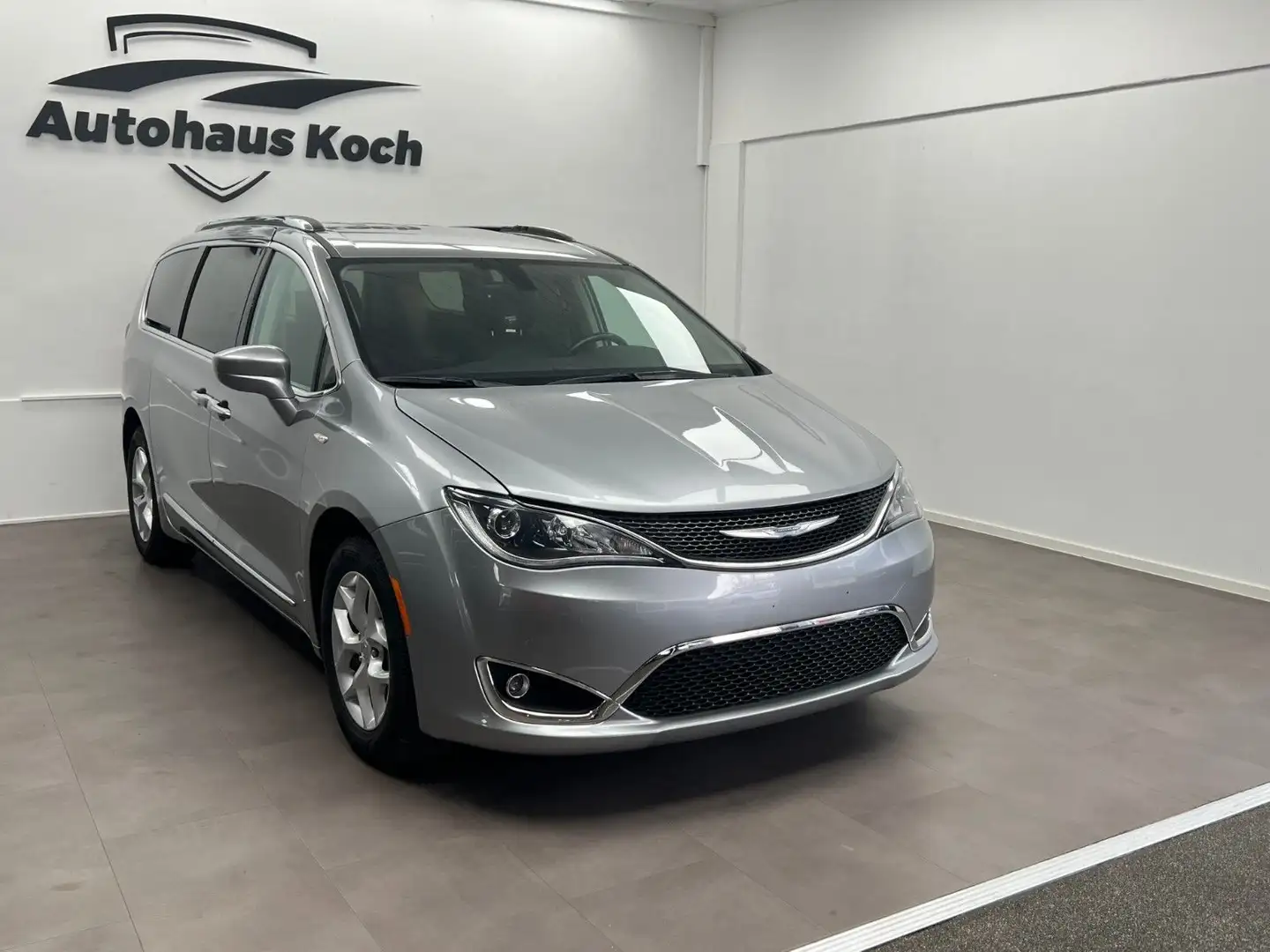 Chrysler Pacifica PACIFICA 3.6 siva - 1