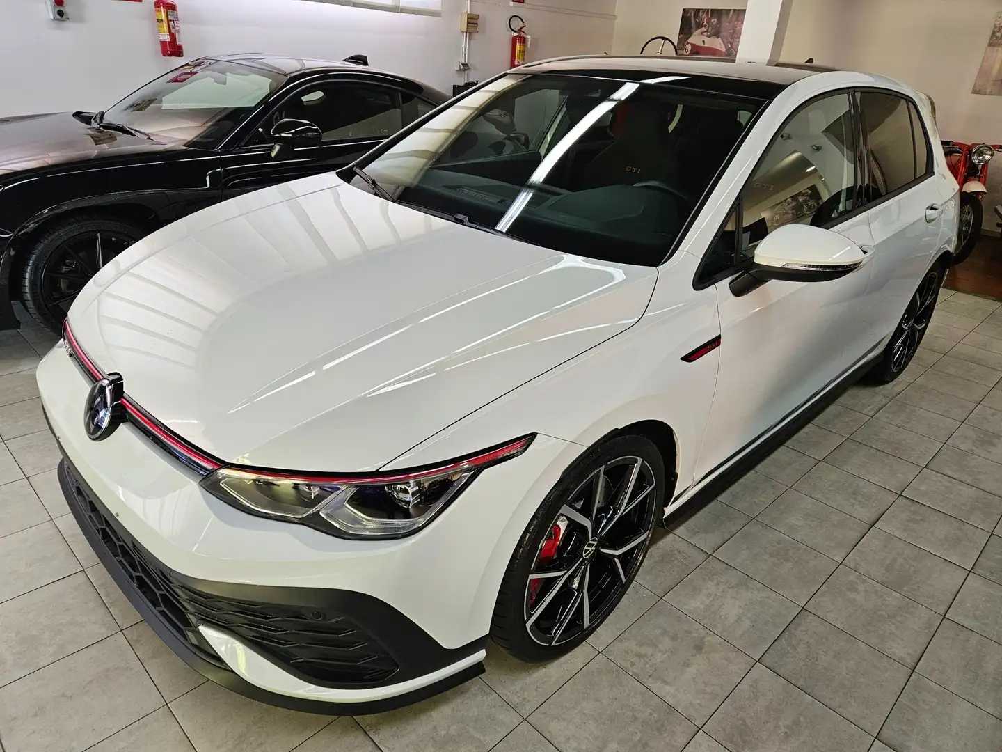 Volkswagen Golf GTI 2.0 TSI CLUBSPORT DSG 300 CV-TETTO-DCC-IQ LIGHT Bianco - 1