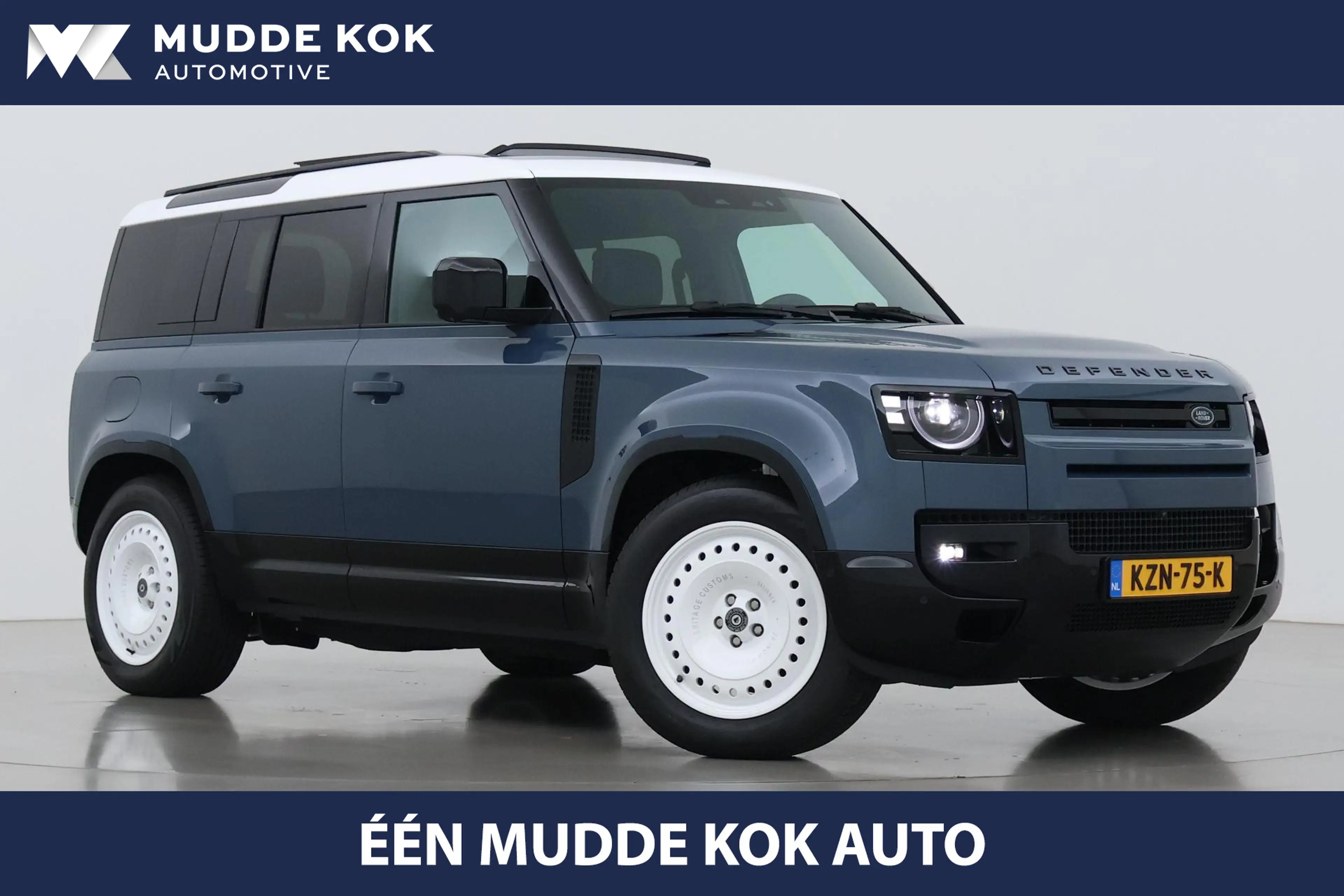 Land Rover Defender 110 P300e X-Dynamic HSE | HERITAGE Edition | Black