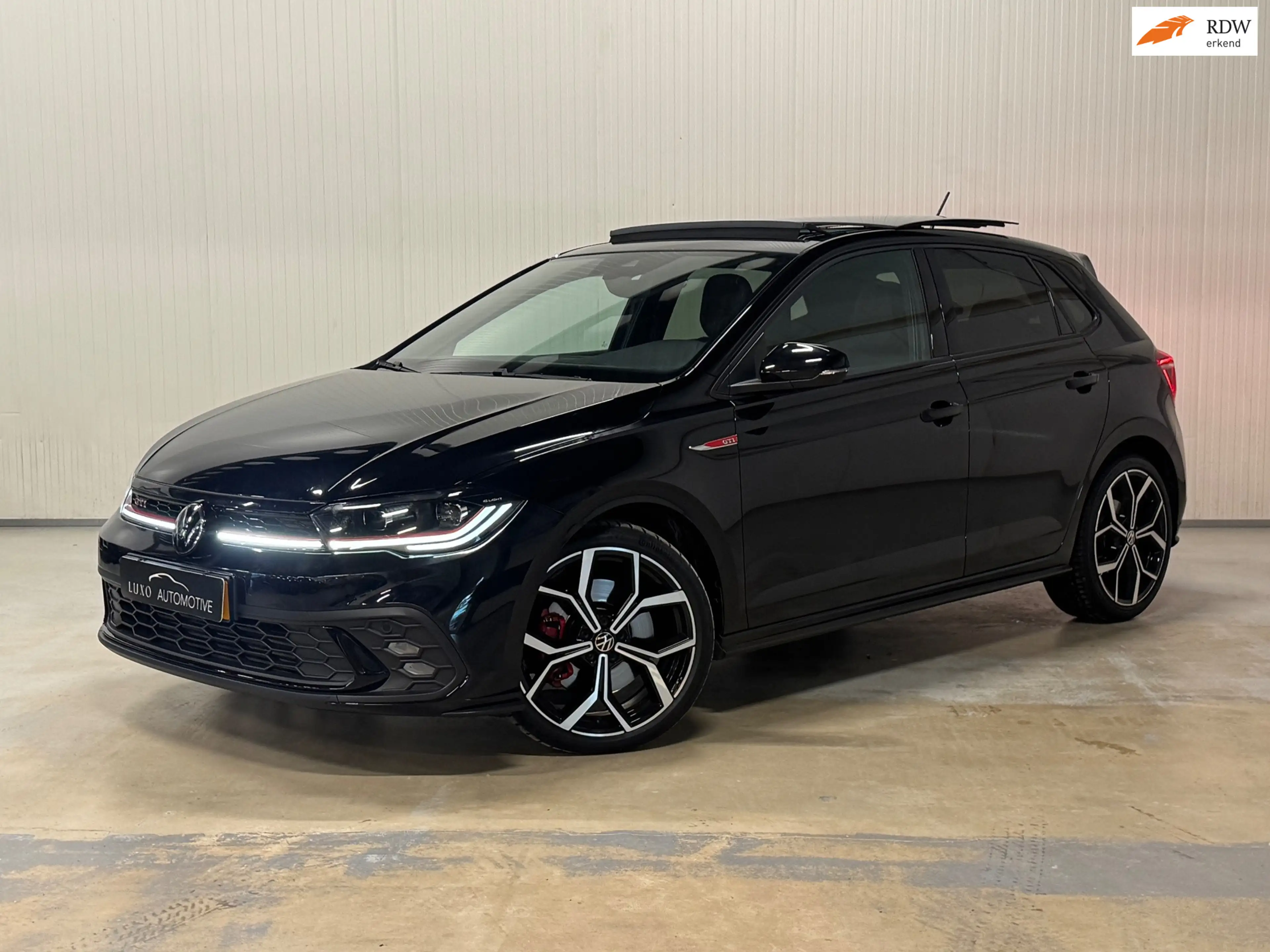 Volkswagen Polo GTI 2.0 TSI | FACELIFT | PANO | CAMERA | LED | ACC