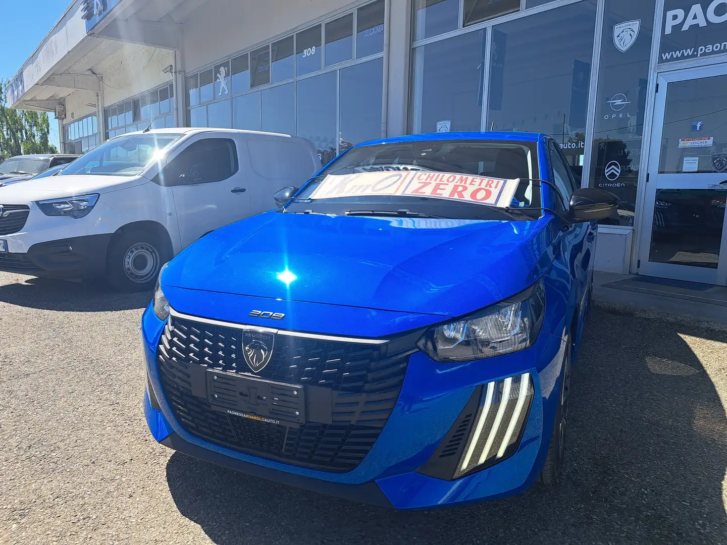 Peugeot 208 NESSUN OBBLIGO FINANZIARIO!!! Синій - 2