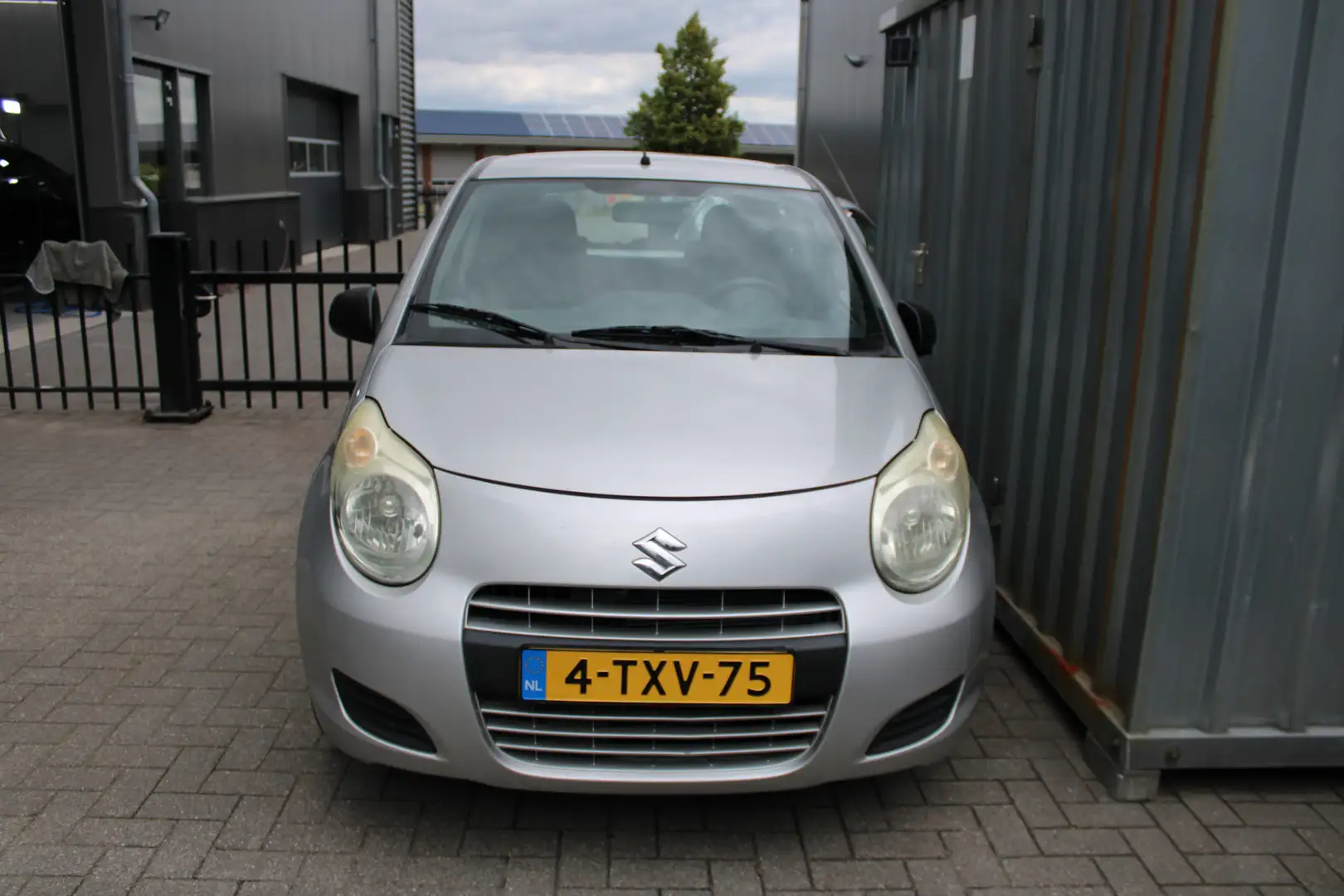 Suzuki Alto 1.0 Comfort Plus Gris - 2