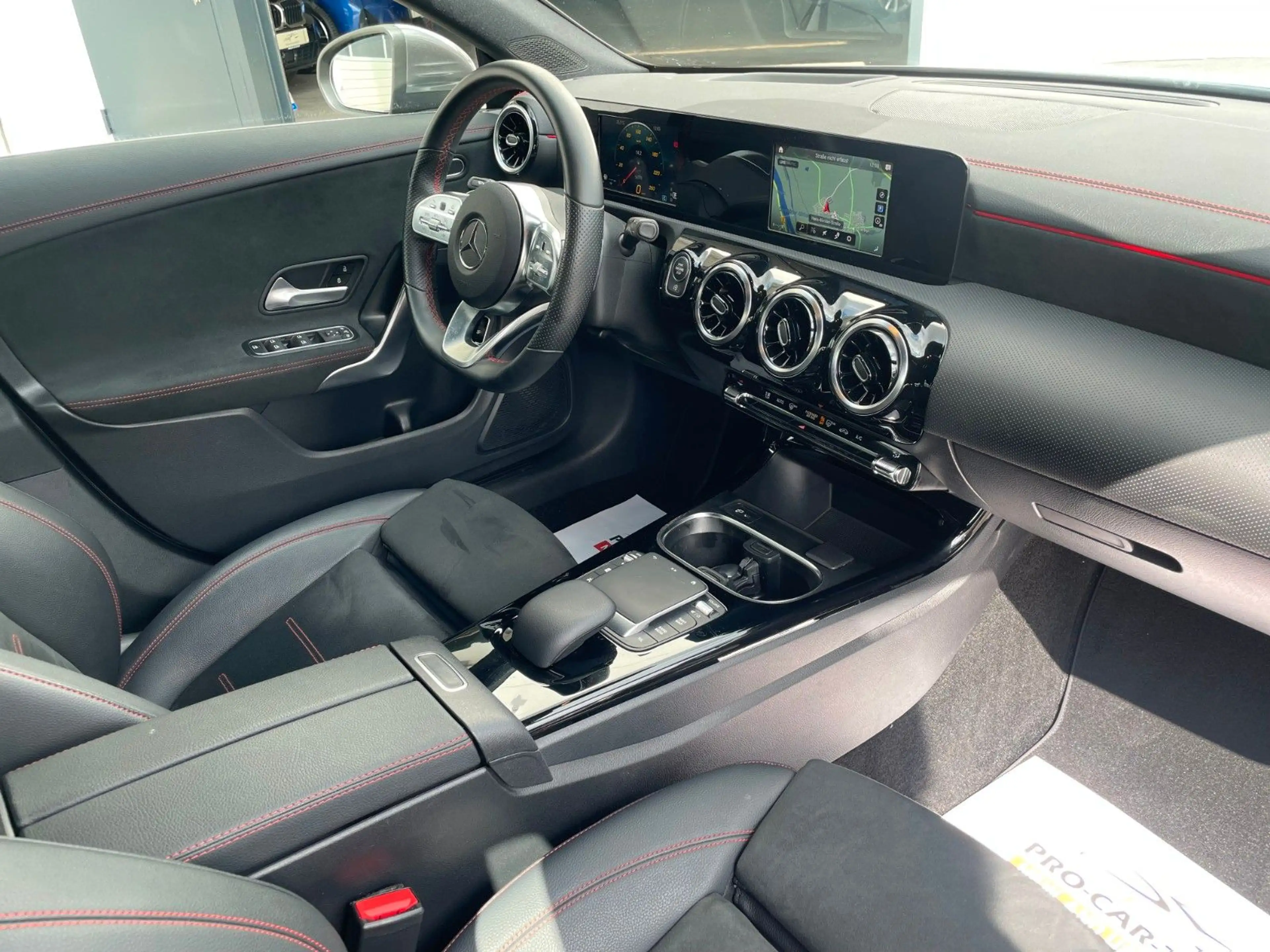 Mercedes-Benz CLA 220 d | AMG-Paket | Navi | Head Up | Kamera| — photo 9