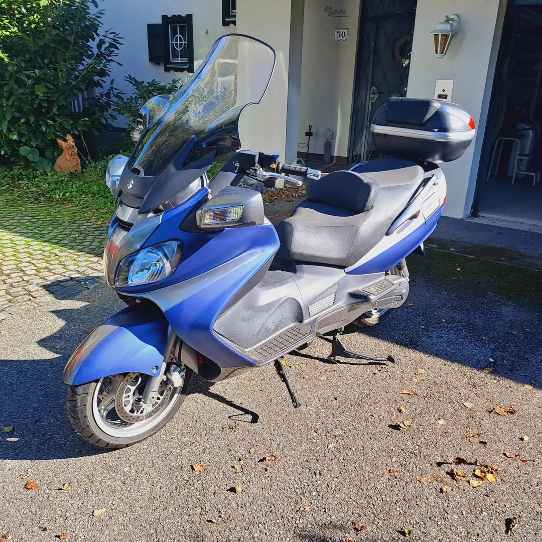 Suzuki Burgman 650 Executive Grau - 1