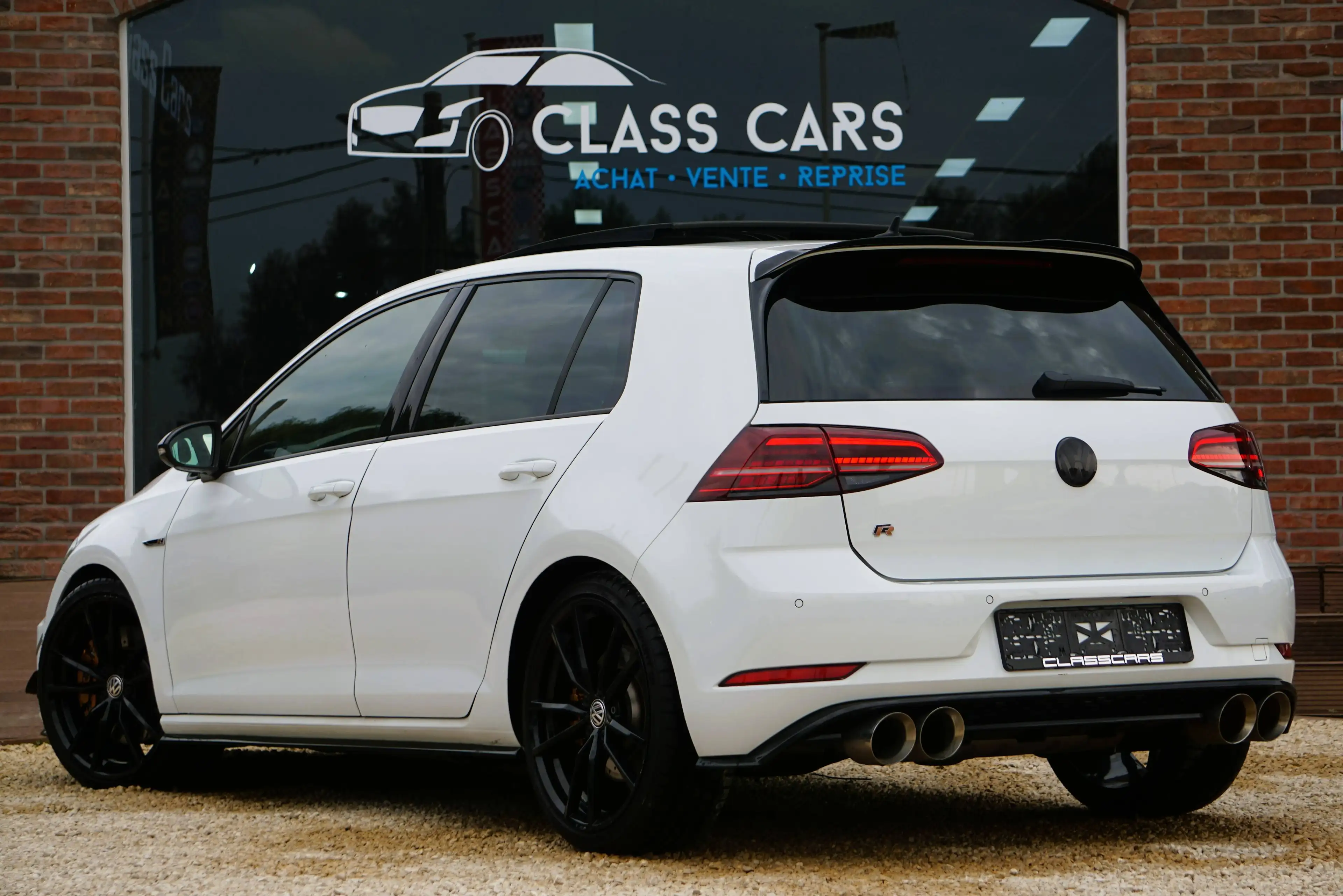 Volkswagen Golf R 2.0 TSI TCR OPF 4MOTION / DSG7 / DISTRONIC / FULL LED / CAMERA / TOIT PANO / FRONT ASSIST / CARPLAY — photo 11