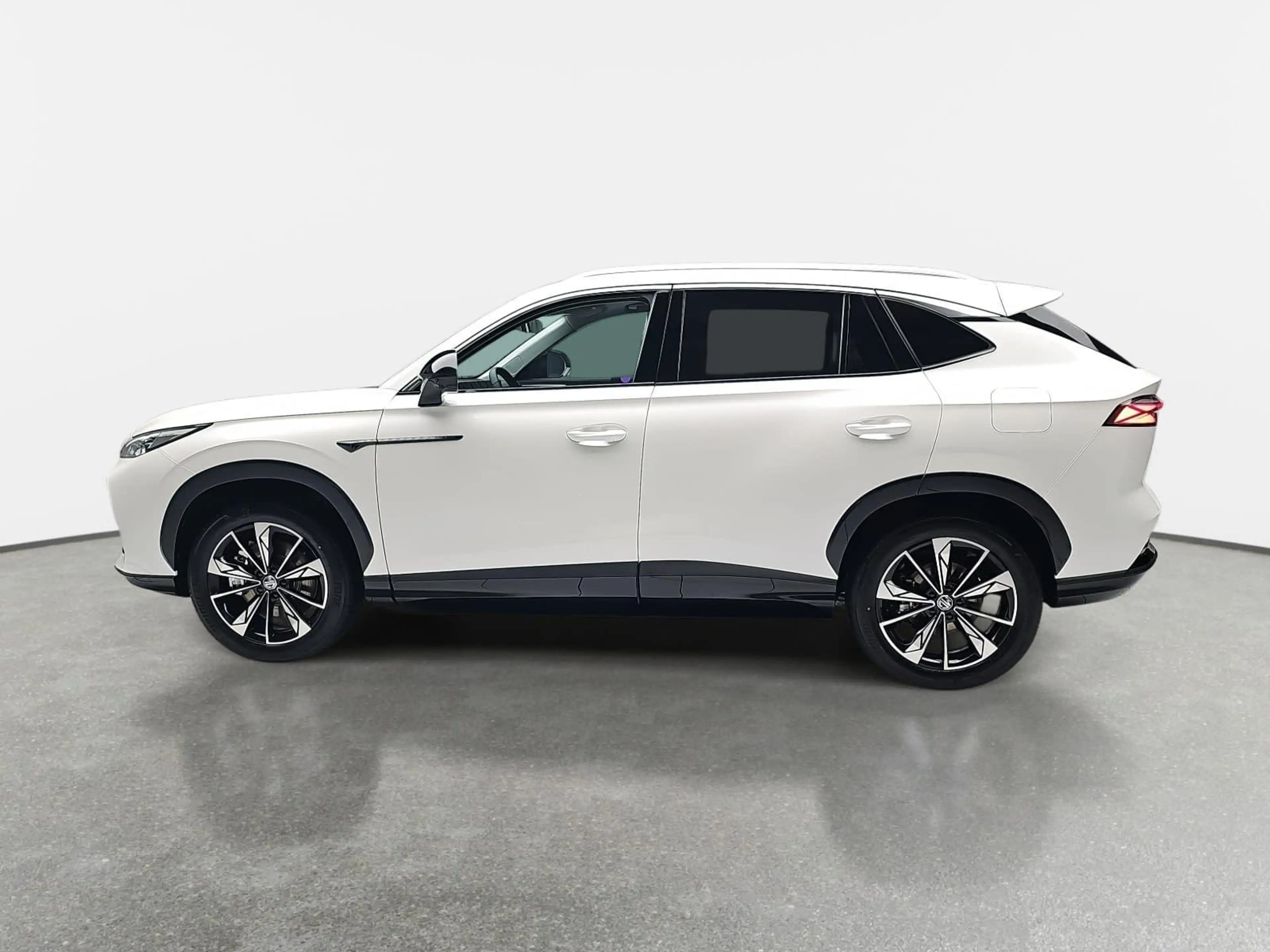 MG HS HS 1.5 PLUG-IN-HYBRID MY25.5 LUXURY LEDER 360-GRAD — photo 6