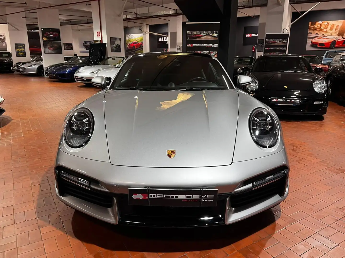 Porsche 992 Turbo Aereokit  Sport design - 2
