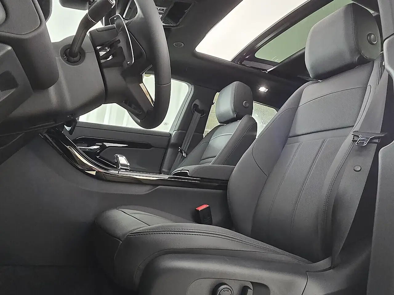 Land Rover Range Rover Evoque 2026 — фото 14