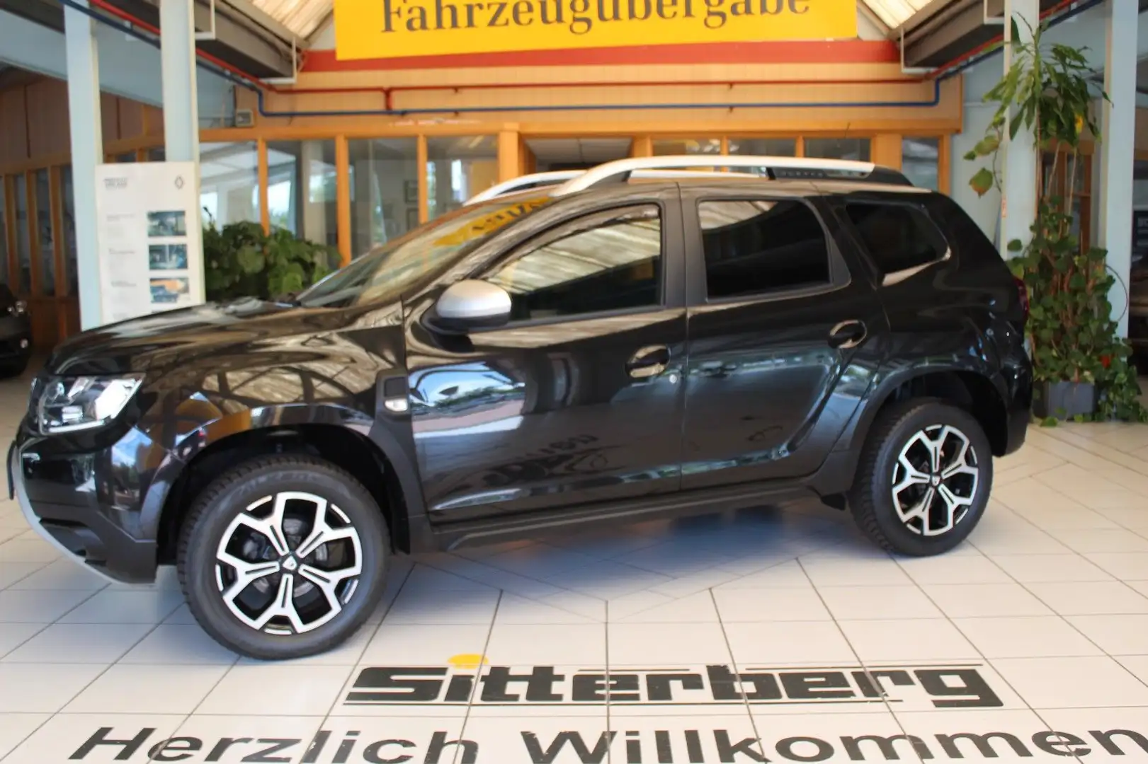 Dacia Duster II Prestige SCe 115 2WD Noir - 1