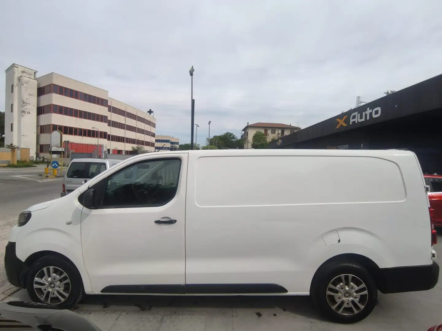 Peugeot Expert BlueHDi 100 S&S PL-SL-TN Furgone Premium Long +IVA Bianco - 2
