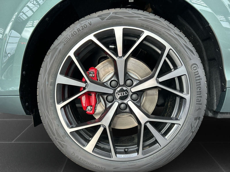 Audi Q3 TFSI quattro 195 kW S tronic — photo 3