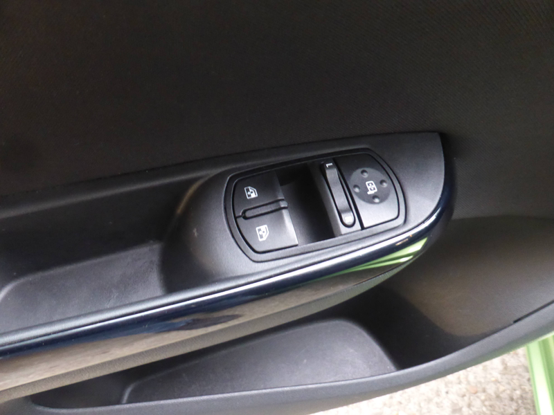 Opel Corsa Active — photo 10