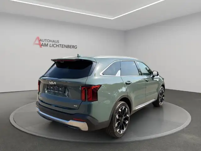 Kia Sorento view 4