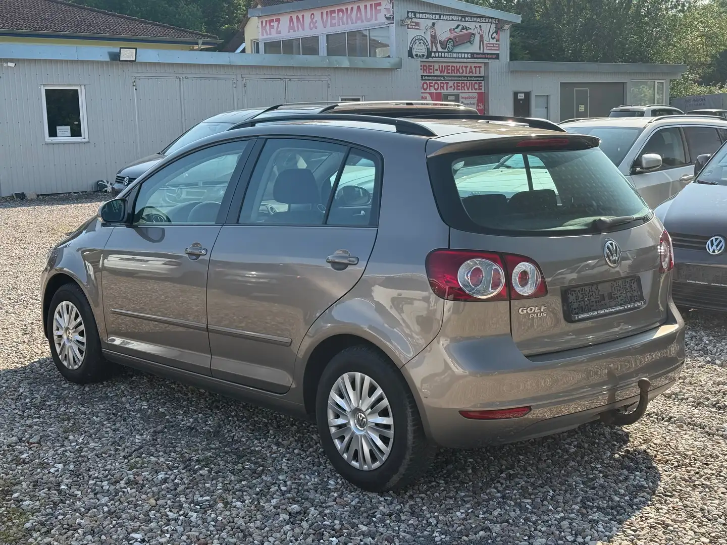 Volkswagen Golf Plus Trendline Klima AHK TÜV NEU Braun - 2