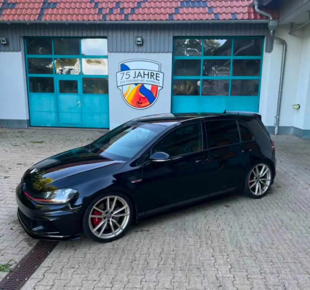 Volkswagen Golf GTI