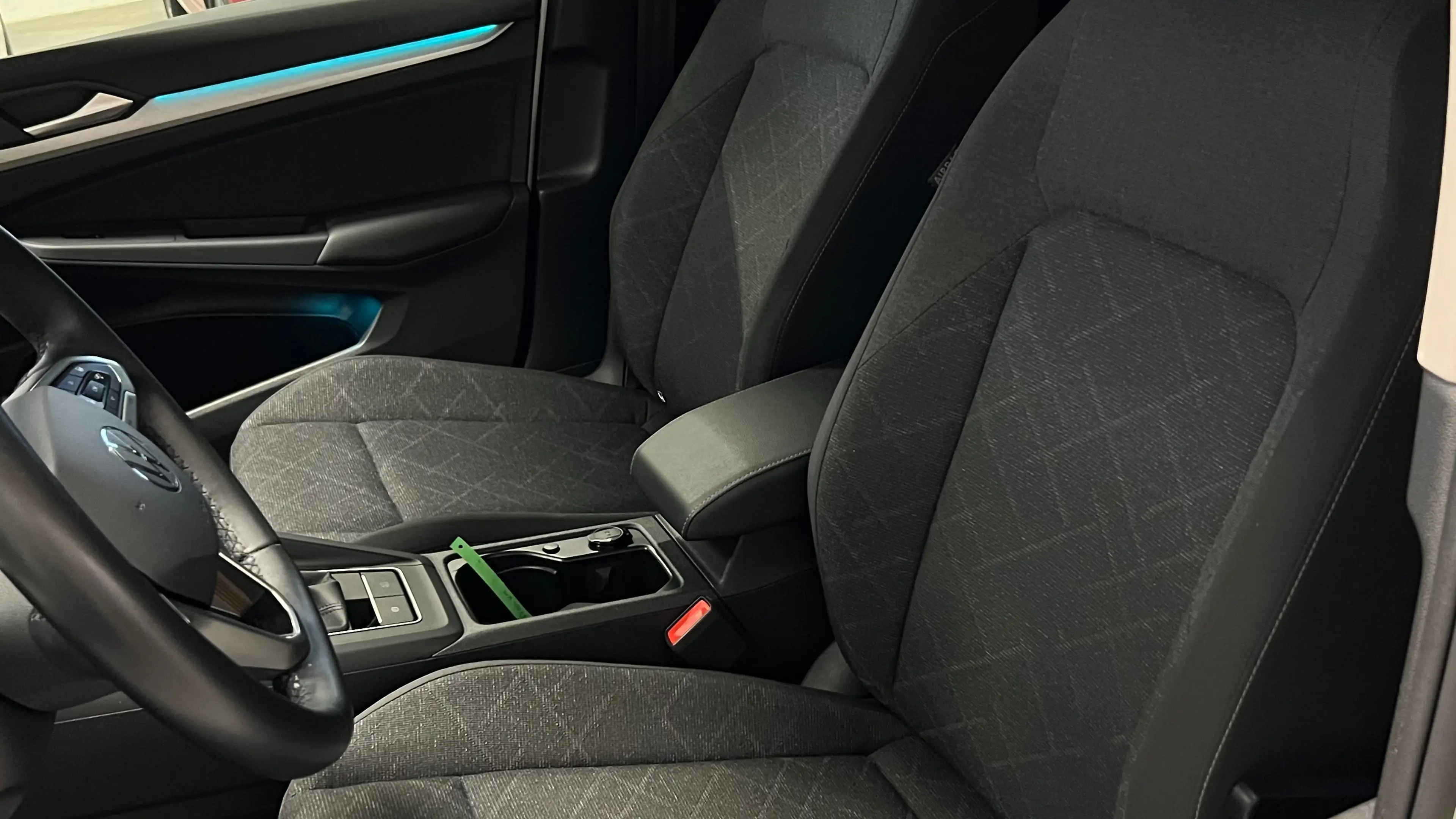 Volkswagen Golf Variant 2,0 TDI Navi, Sitzheizung, Ambientelicht, — photo 9