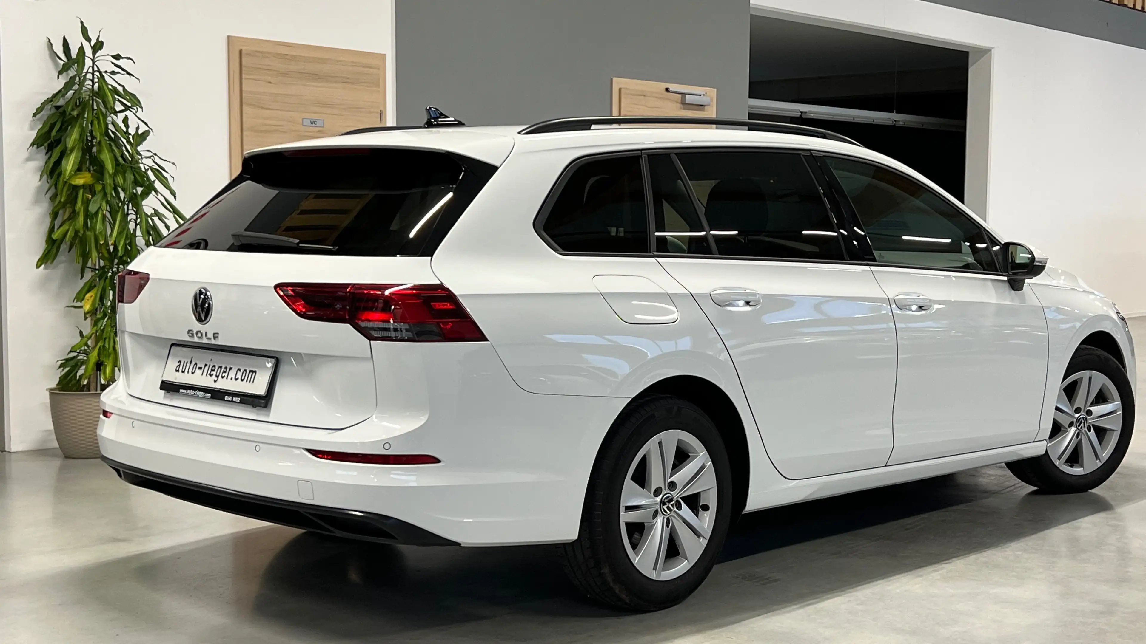 Volkswagen Golf Variant 2,0 TDI Navi, Sitzheizung, Ambientelicht, — photo 4
