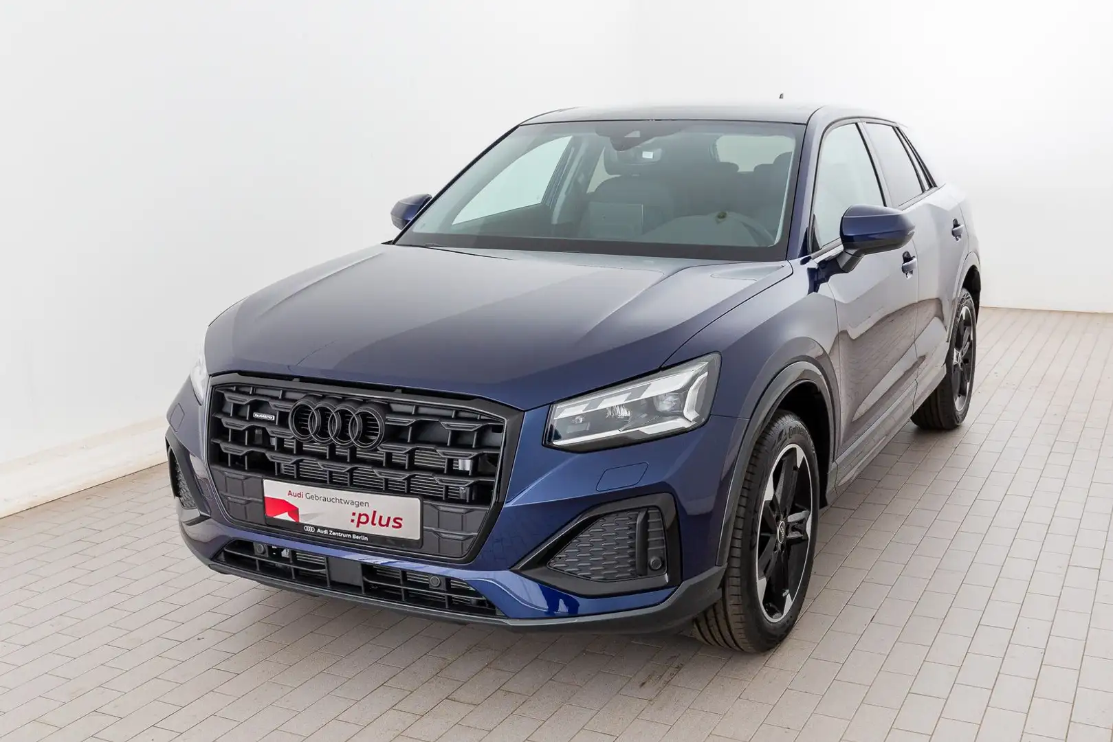 Audi Q2 advanced 40 TFSI quattro S tronic Blau - 2