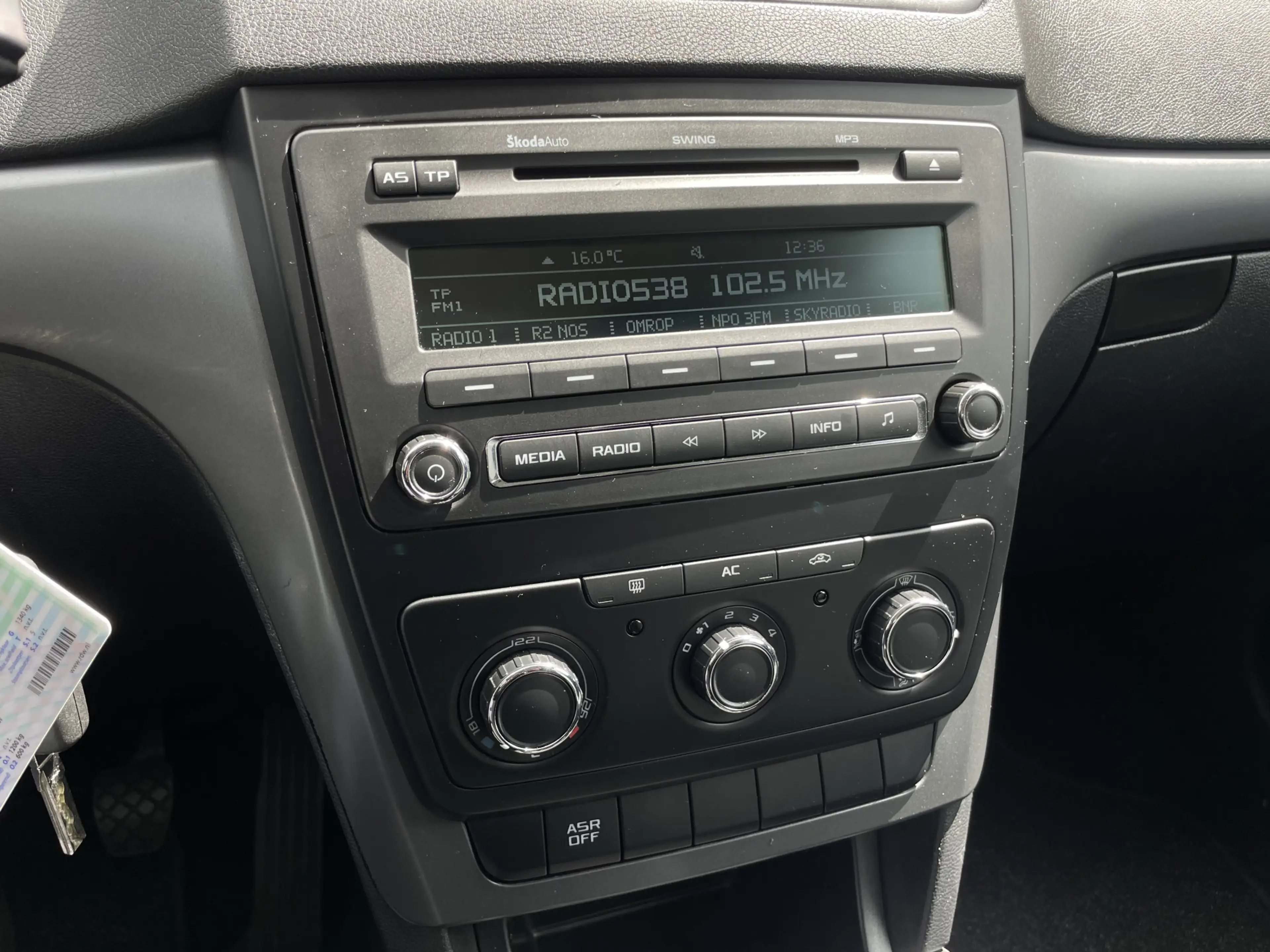 Skoda Yeti 1.2 TSI Active Plus | Parkeersensoren achter | Lic — photo 18