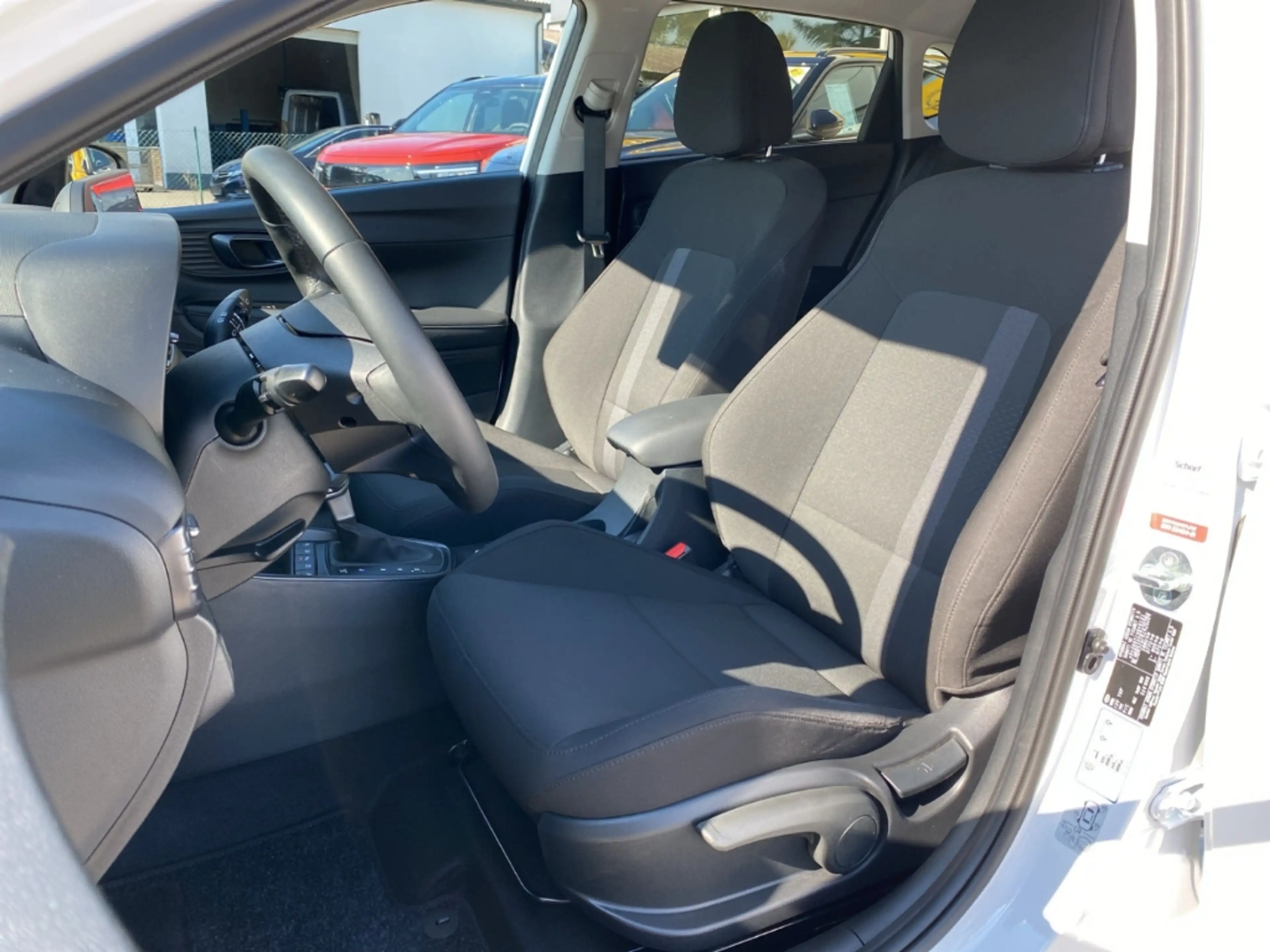 Hyundai i20 1.0 T DCT-7 +48V Prime Navi LED Rü.CAM SHZ PDC LHZ — photo 7