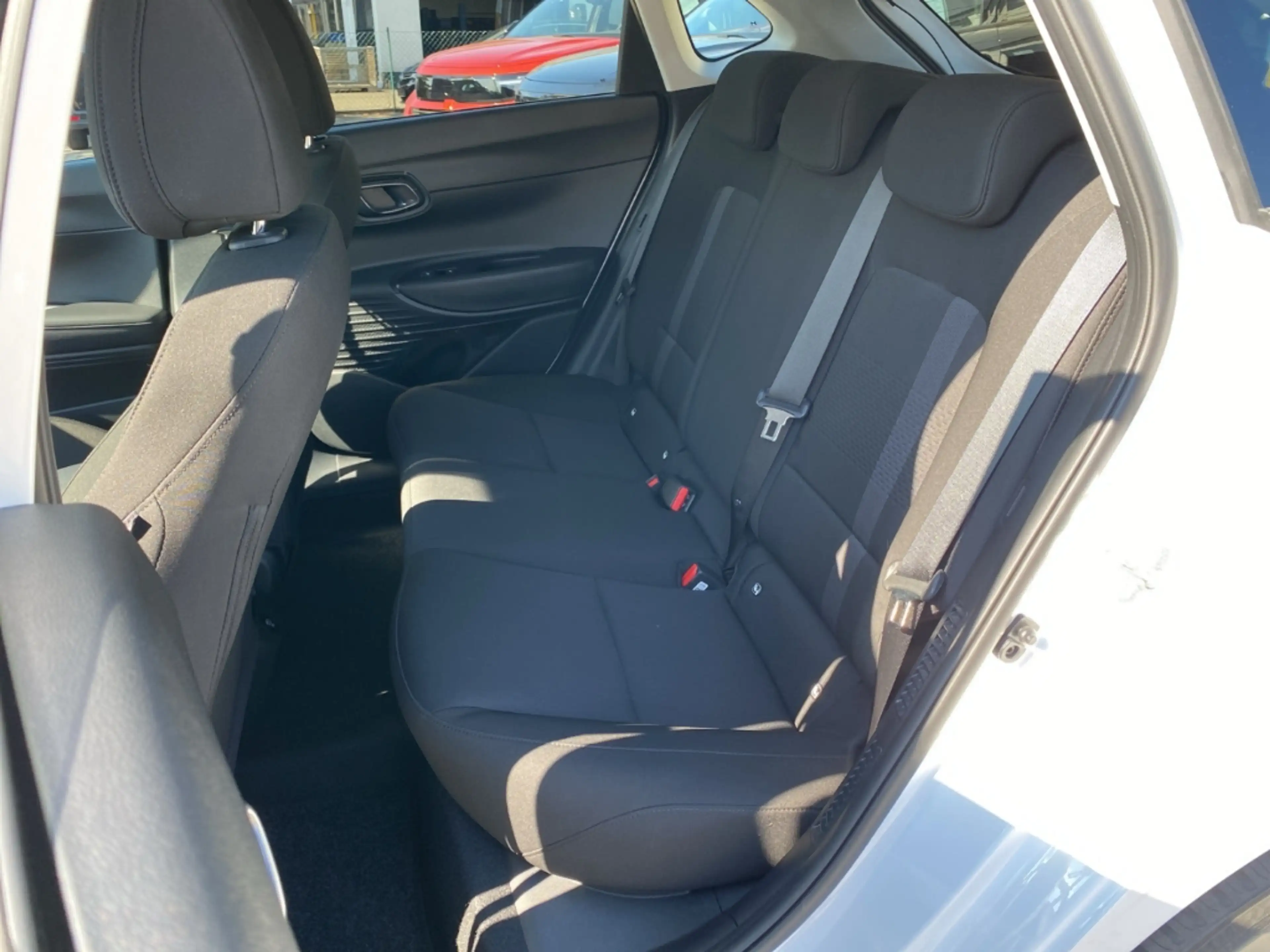 Hyundai i20 1.0 T DCT-7 +48V Prime Navi LED Rü.CAM SHZ PDC LHZ — photo 9
