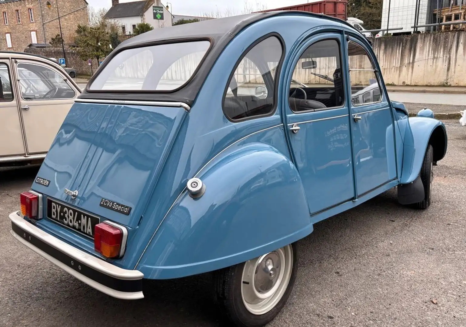 Citroen 2CV 2 CV 6 Spécial Blau - 2