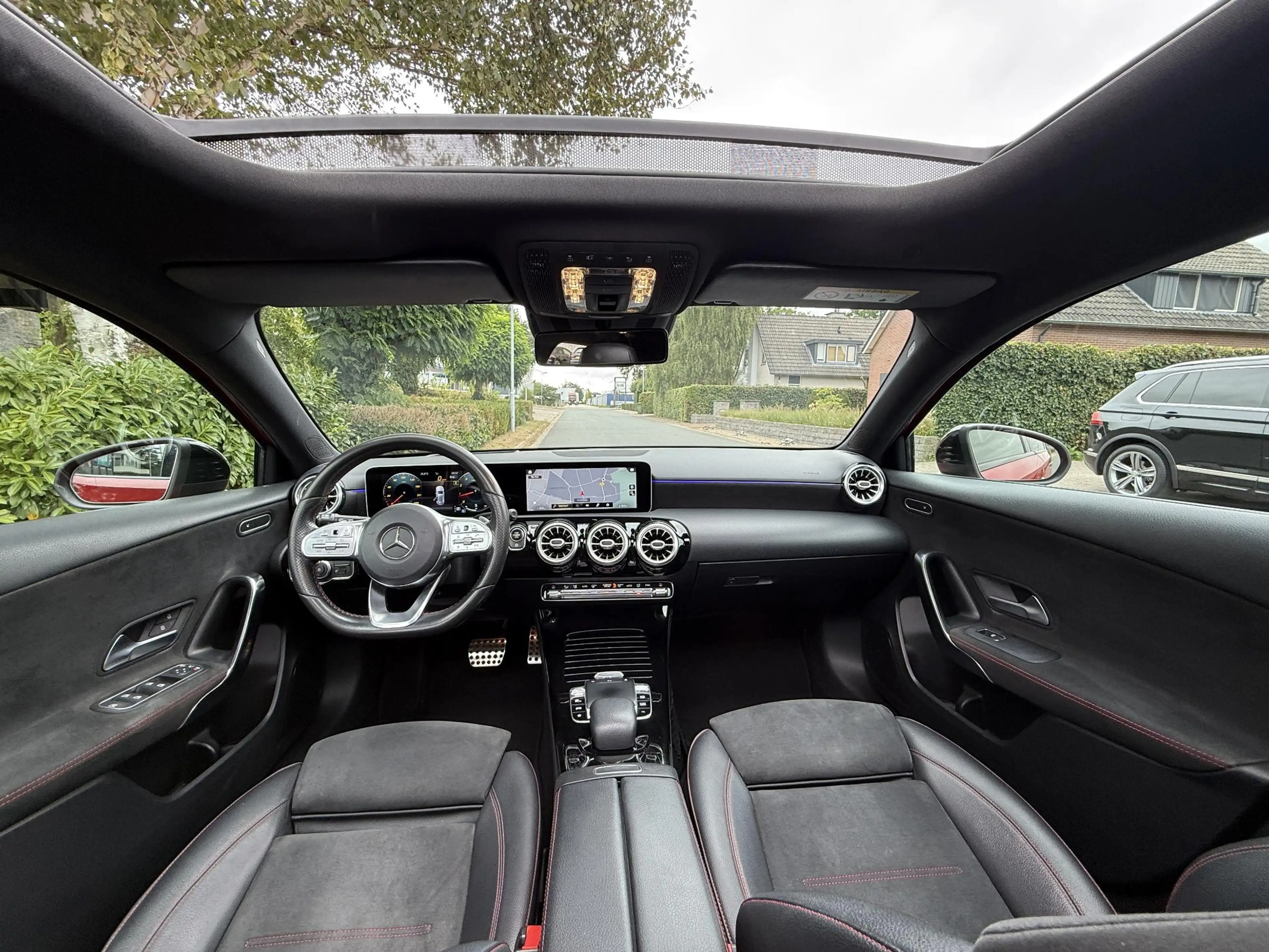 Mercedes-Benz A 200 AMG 163PK Automaat•Pano•Burmester — photo 20