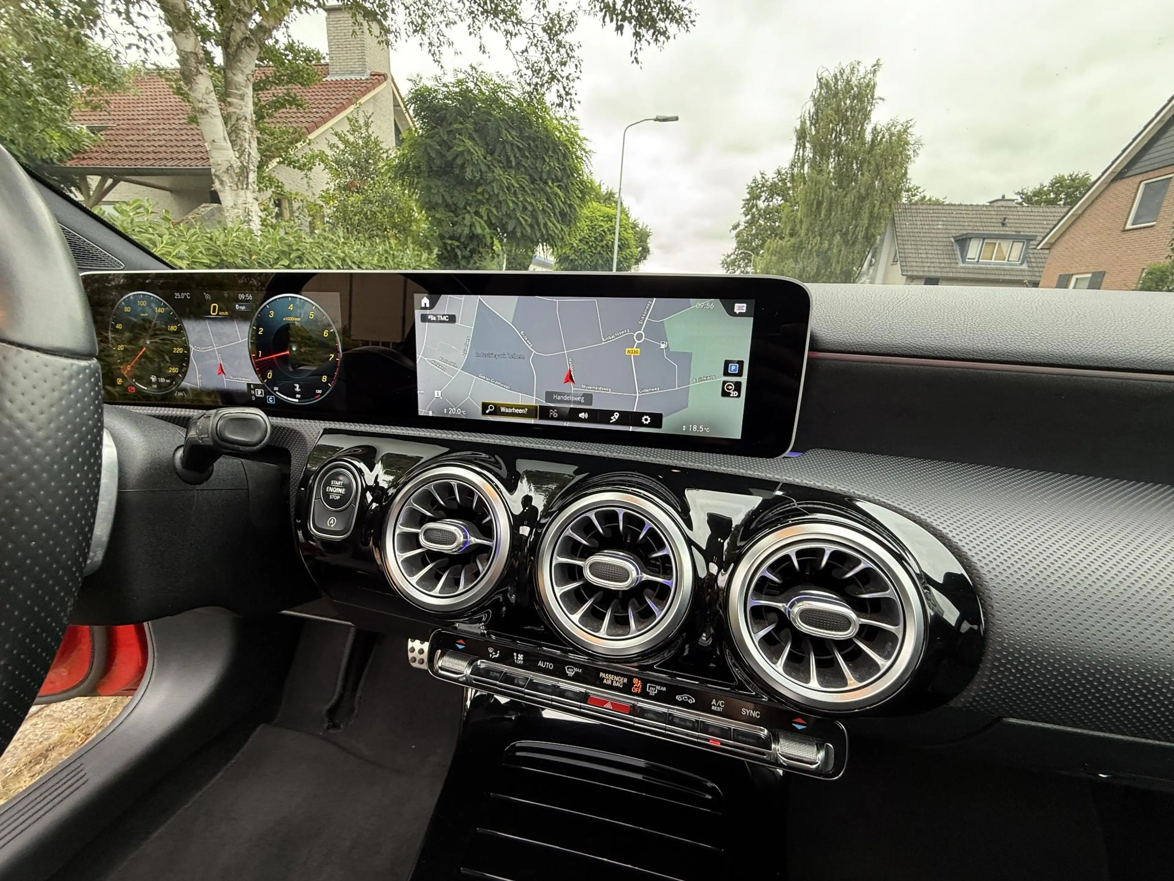 Mercedes-Benz A 200 AMG 163PK Automaat•Pano•Burmester — photo 17