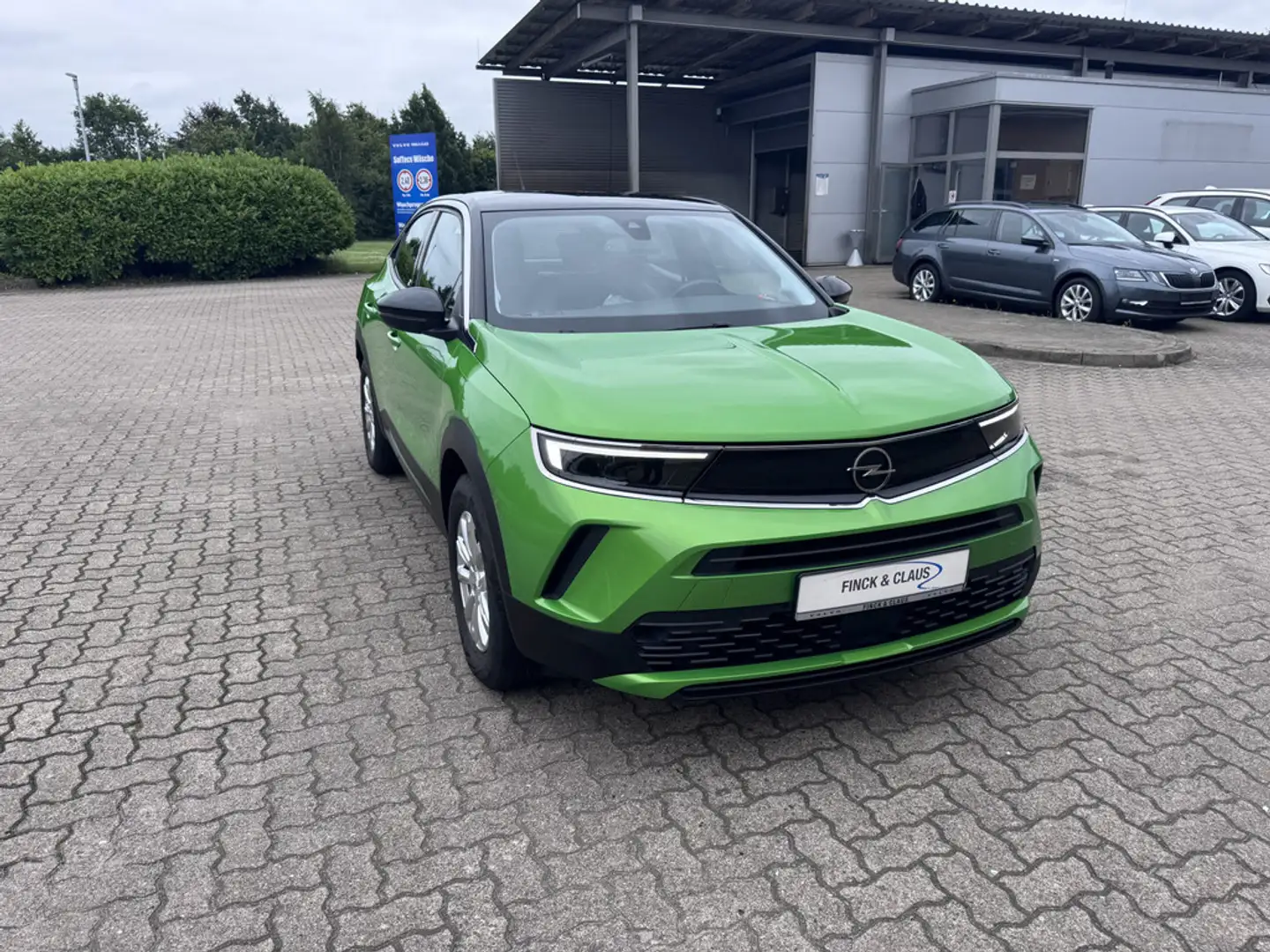 Opel Mokka-E Grün - 2