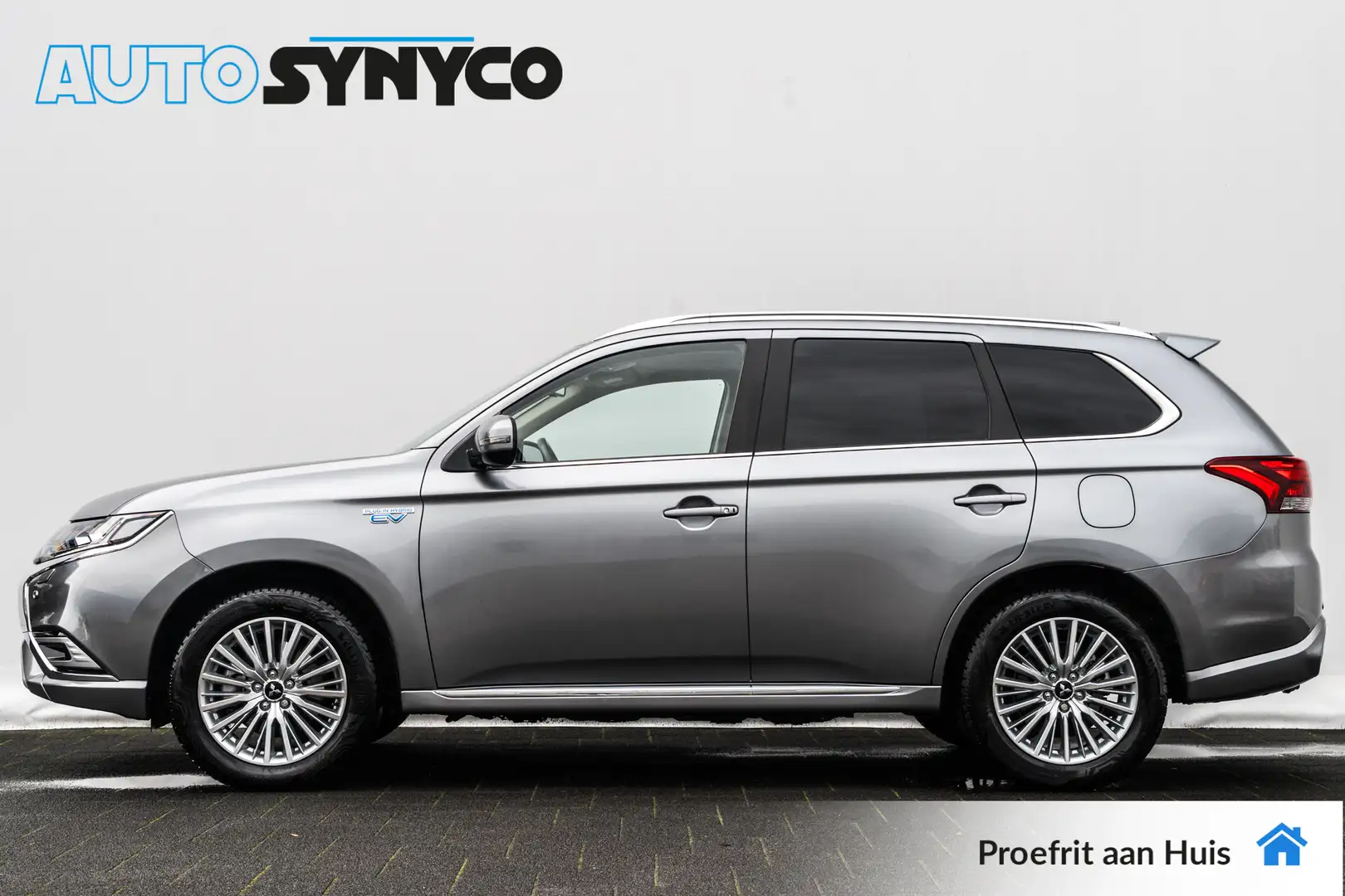 Mitsubishi Outlander 2.4 PHEV Intense I 1e Eigenaar I 4 WD I LED I Trek Grijs - 2