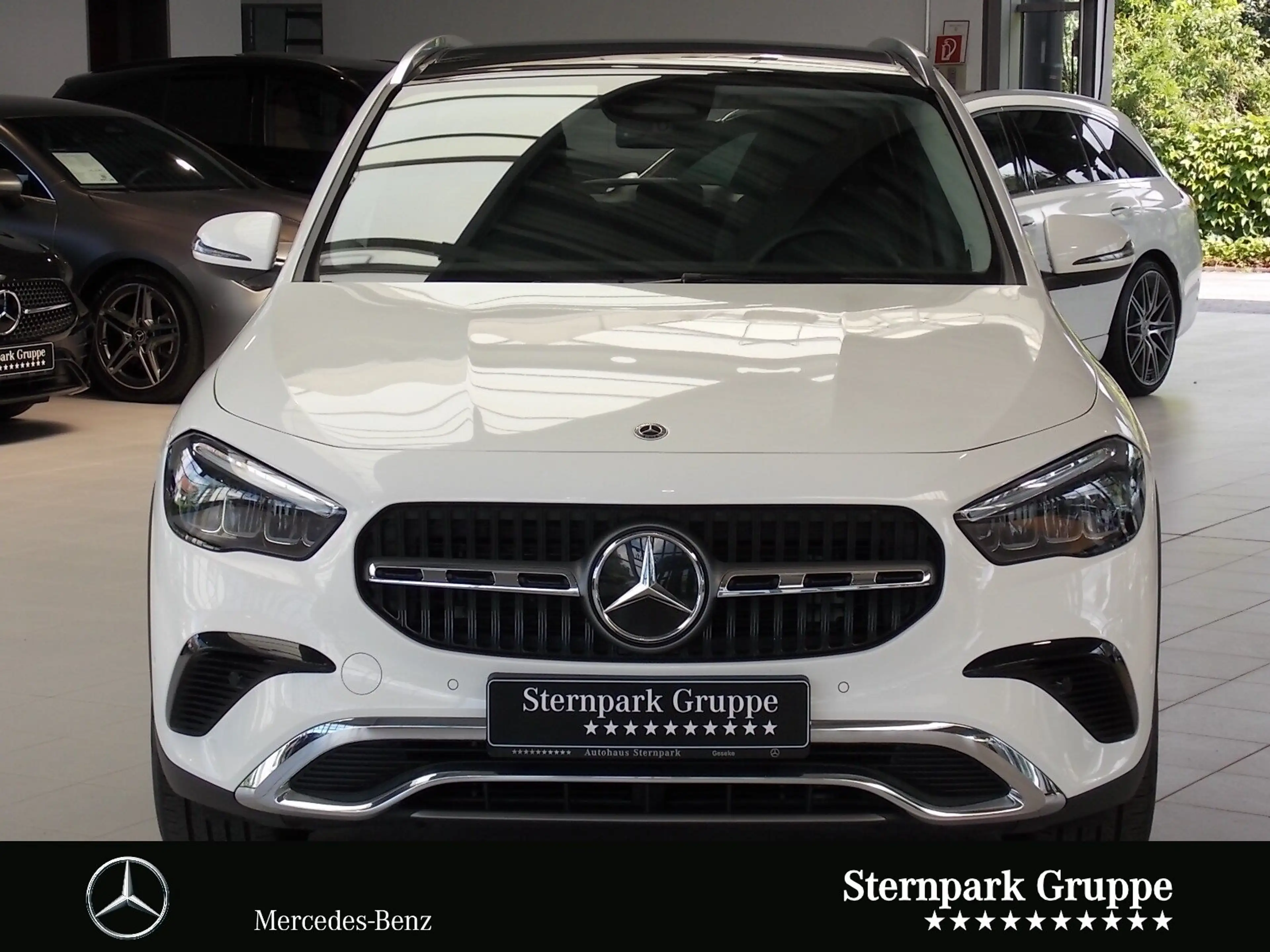 Mercedes-Benz GLA 200 GLA 200 Progressive Navi,Pano,LED,R-Kam,AHK,Easy — photo 15