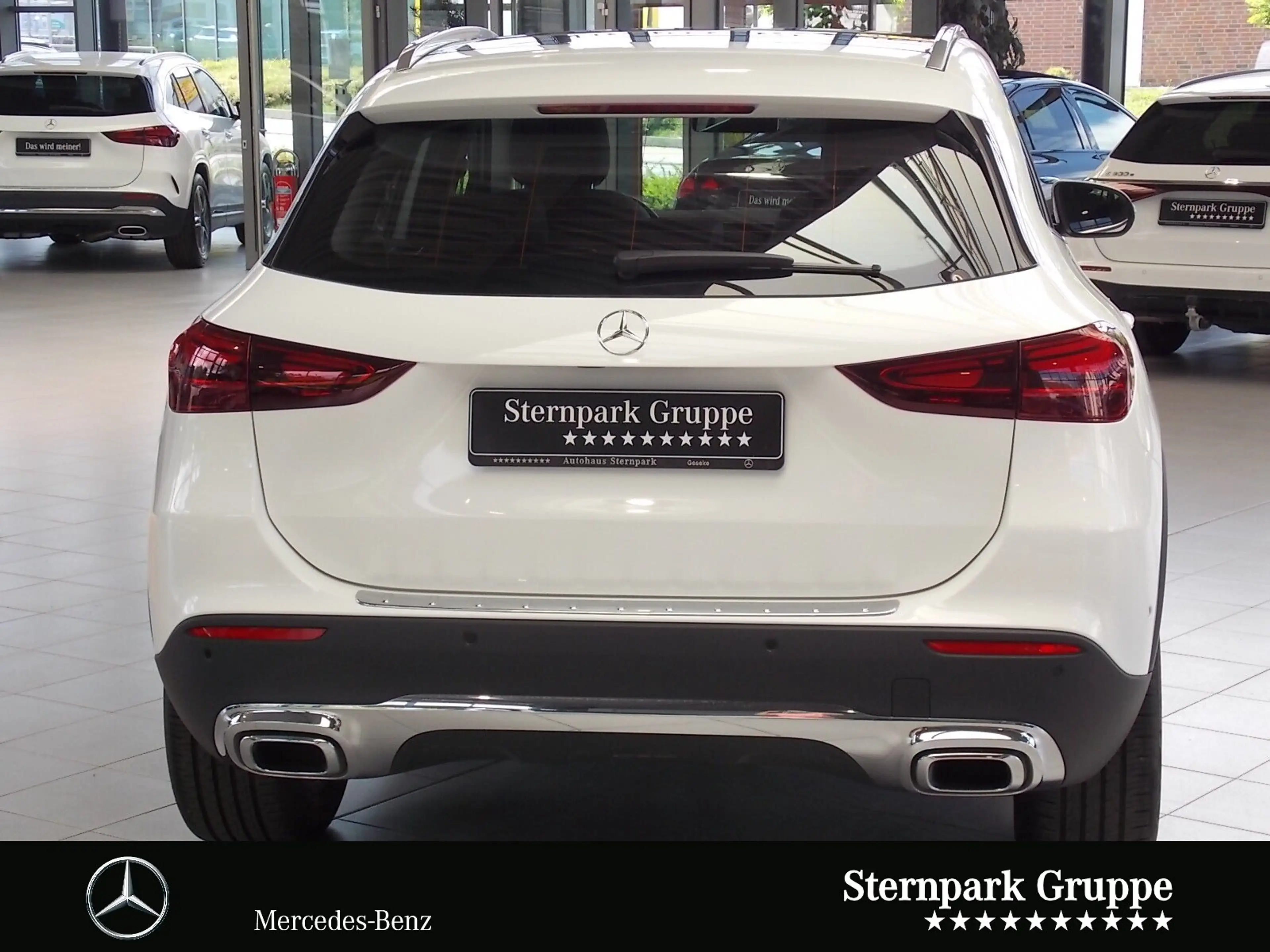 Mercedes-Benz GLA 200 GLA 200 Progressive Navi,Pano,LED,R-Kam,AHK,Easy — photo 14