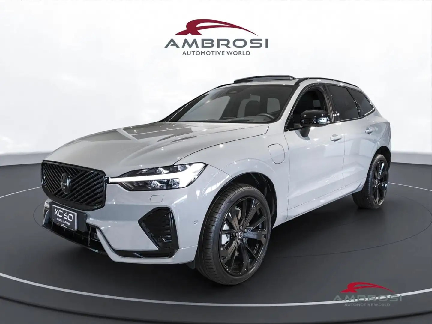 Volvo XC60 Black Edition T6 AWD ibrido plug-in Elettrica/Benzina Ultra Grigio - 1