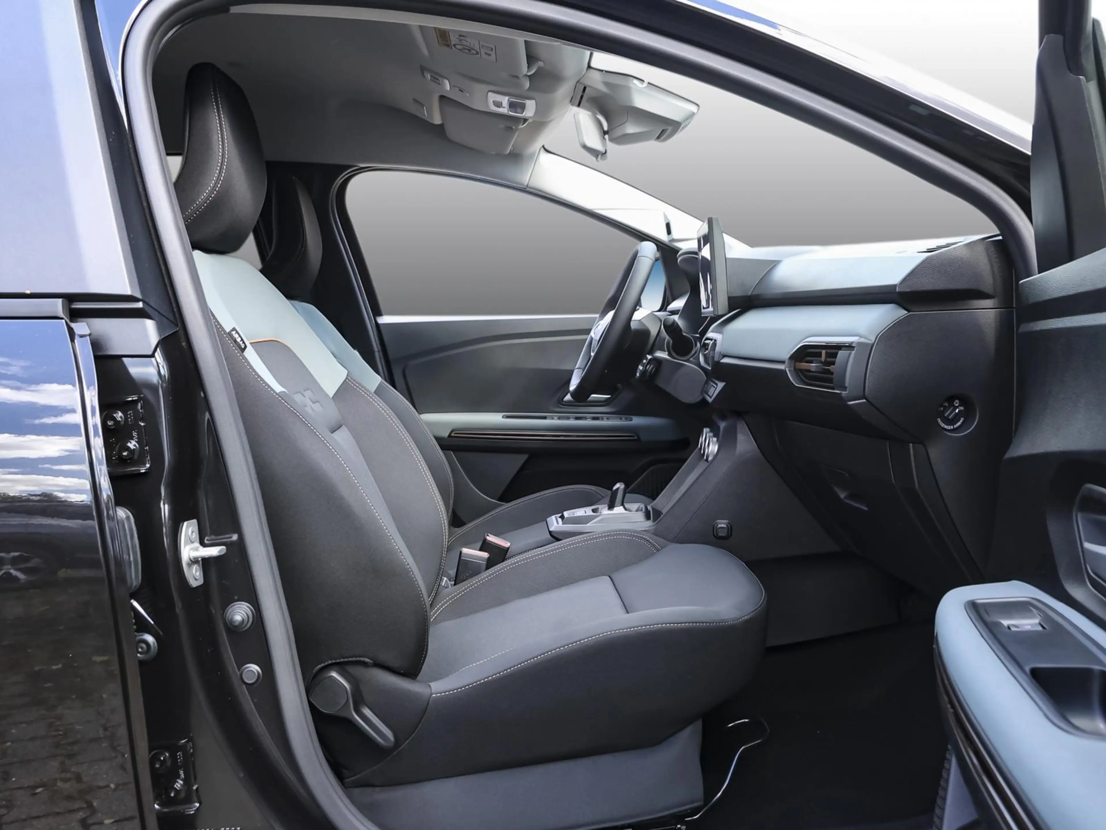 Dacia Jogger Extreme hybrid 155 NAVI SHZ PDC LHZ KLIMA — photo 3