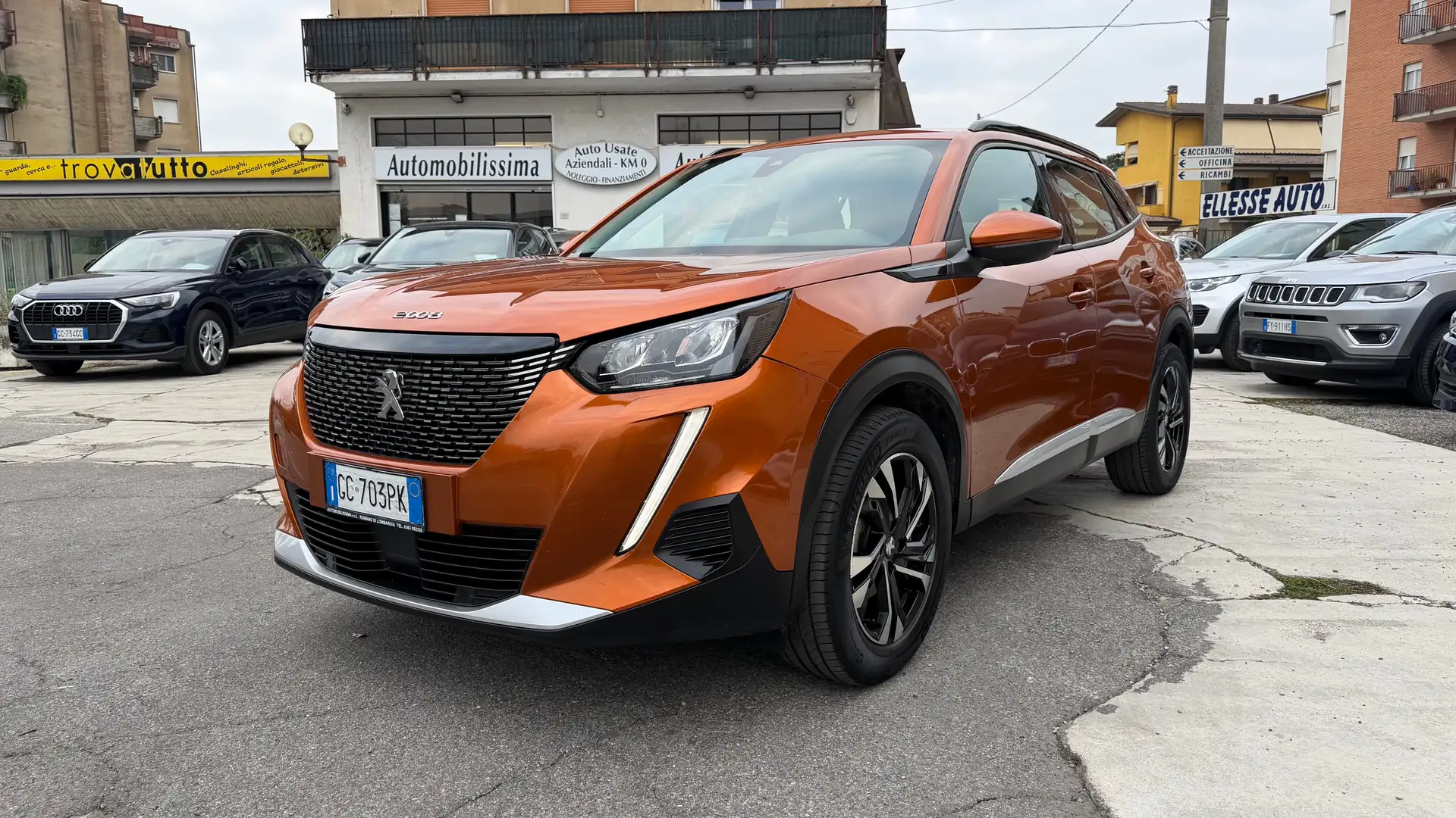 Peugeot 2008 II 1.5 bluehdi Allure Navi Pack s Arancione - 1