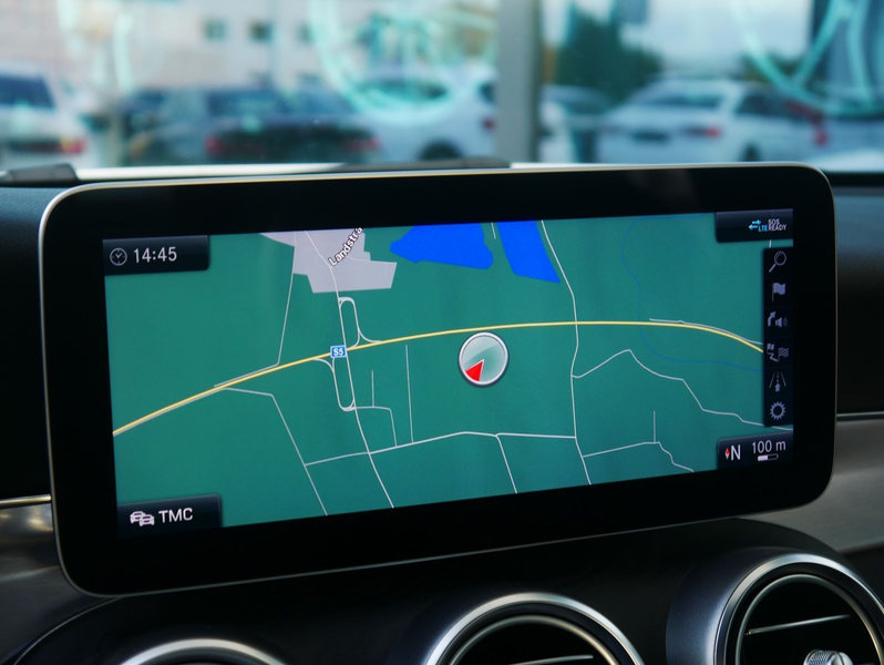 Mercedes-Benz C 220 d Aut. *LED High Performance – Navi – Keyless Go* — photo 12
