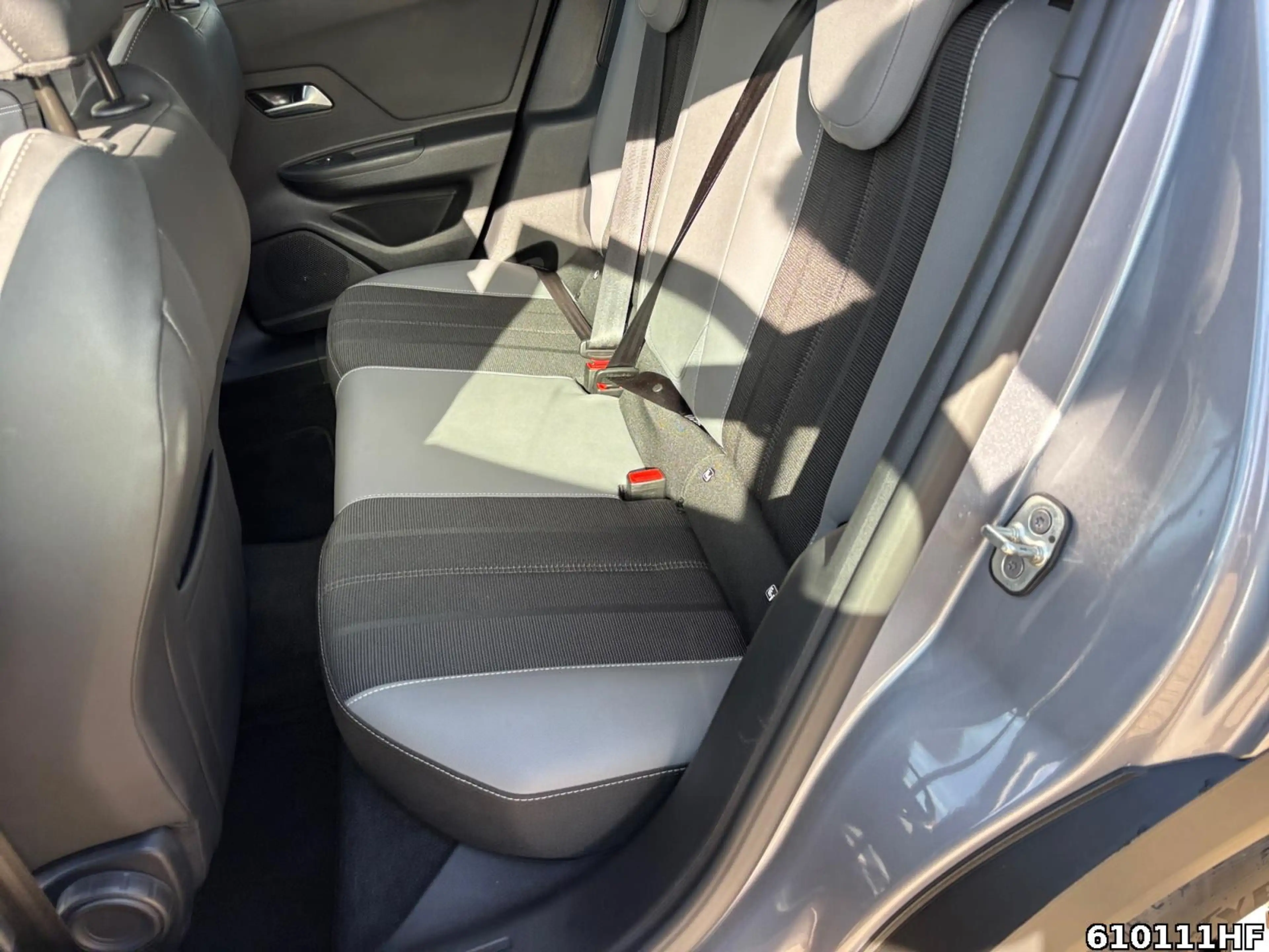Opel Mokka 1.2 Turbo Elegance (EURO 6e) — photo 12