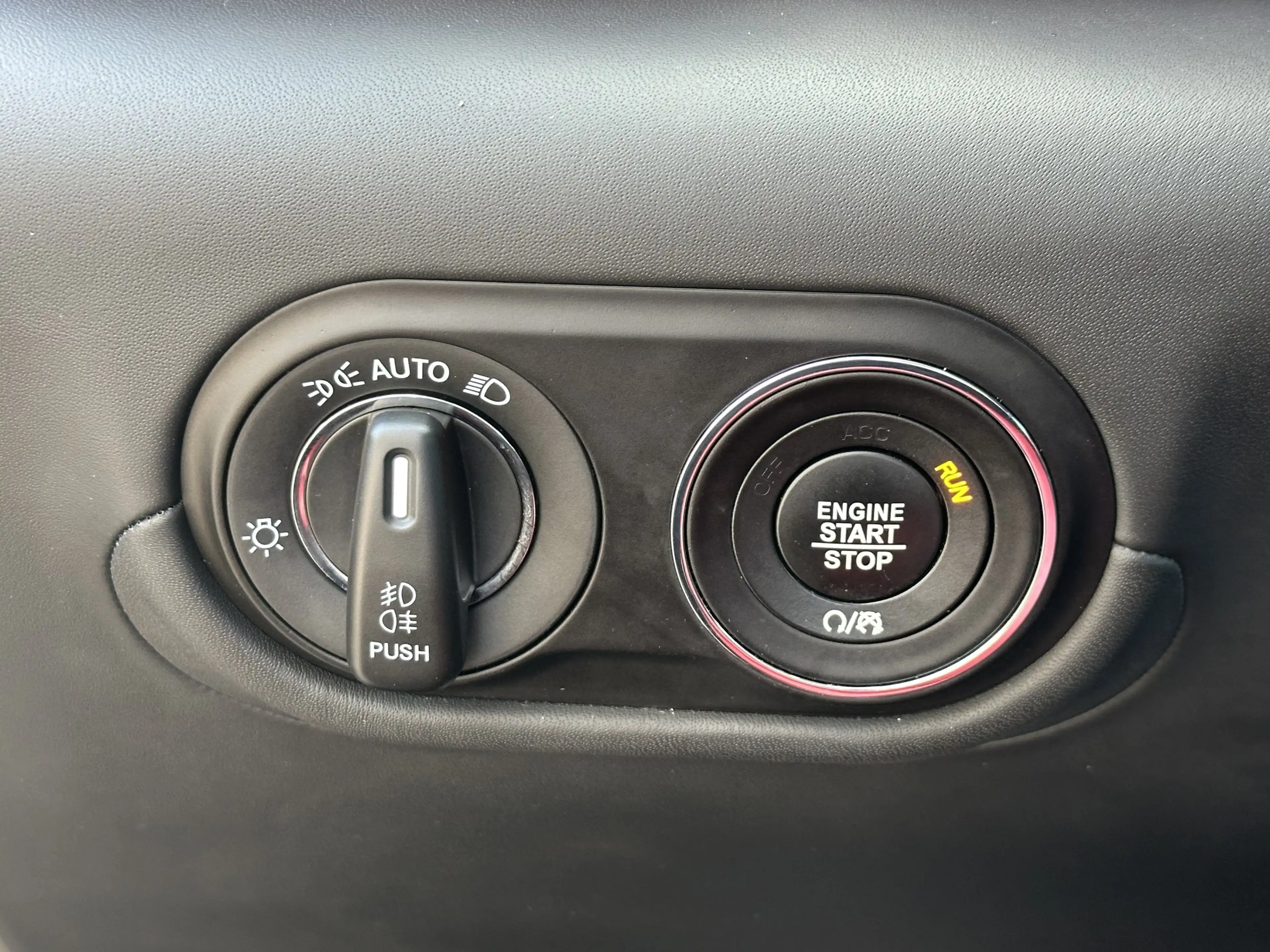 Maserati Levante 3.0 Granlusso V6 AWD Diesel  ACC  LUFTF. — photo 12