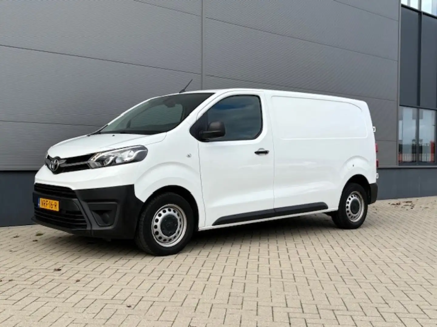 Toyota Proace Worker 2.0 D-4D L2 Live / 44.504km NAP /Carplay / Blanc - 2