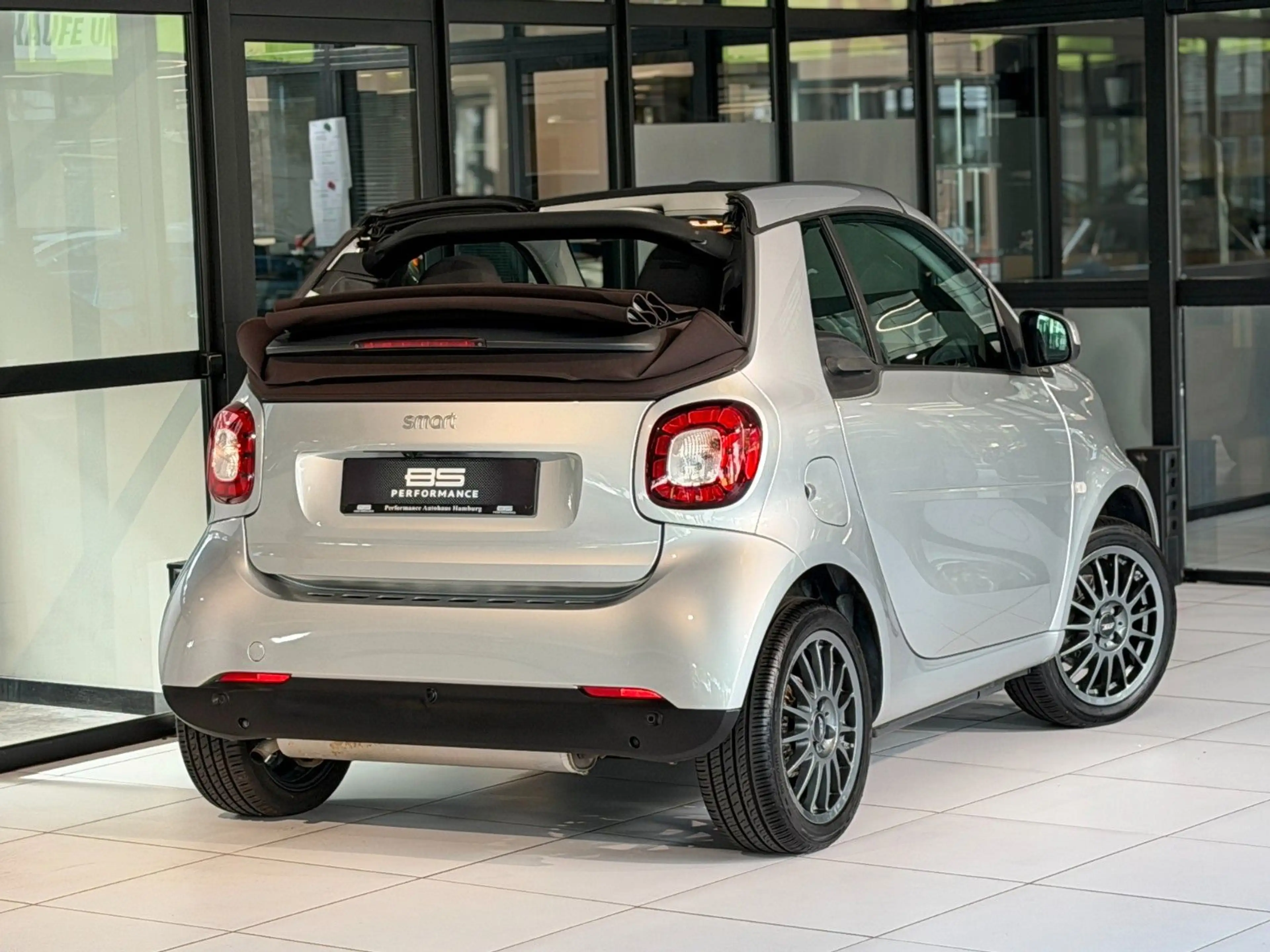 smart forTwo Cabrio Aut. |GARANTIE MERCEDES 12/28| — photo 5