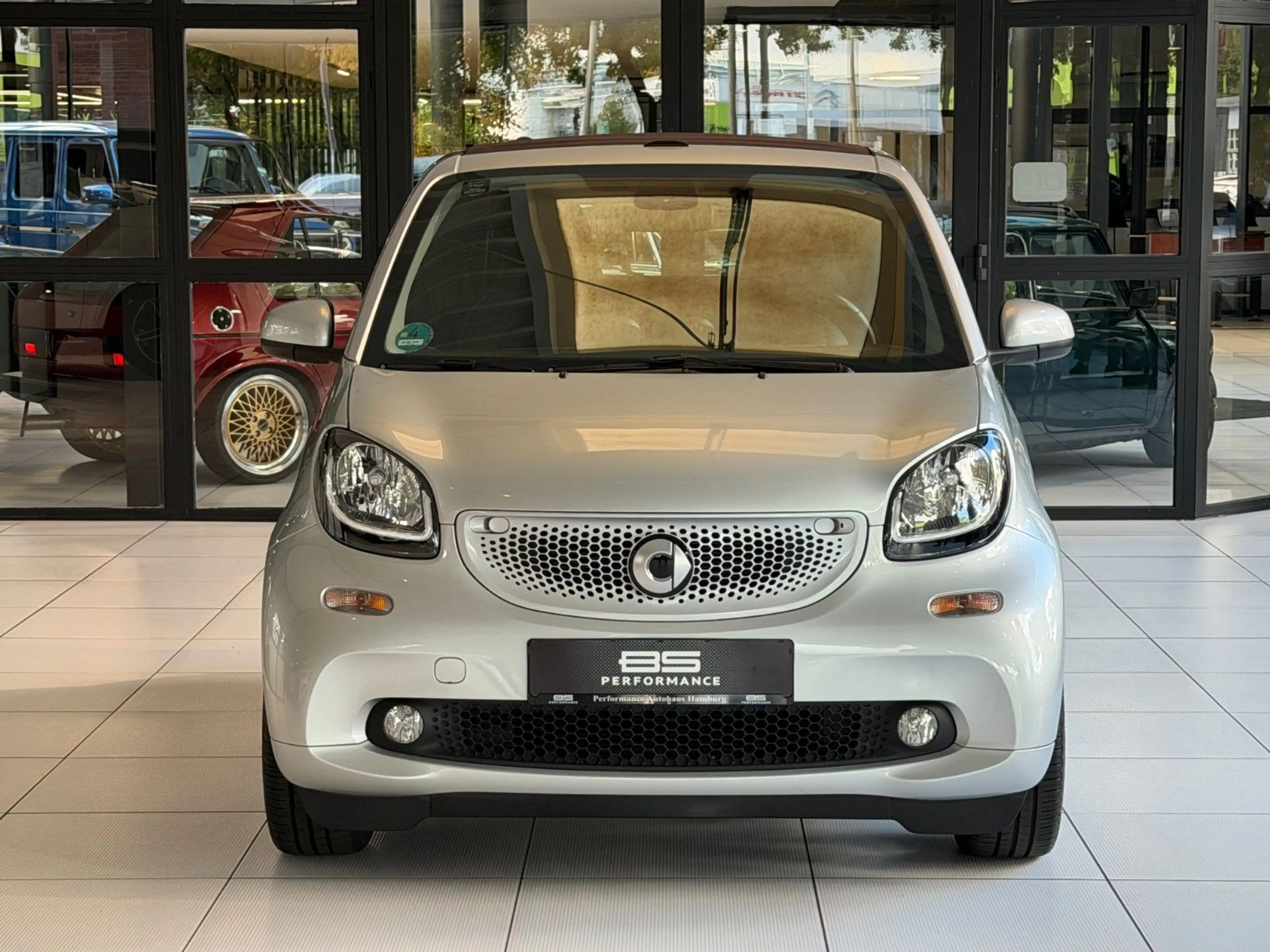 smart forTwo Cabrio Aut. |GARANTIE MERCEDES 12/28| — photo 2