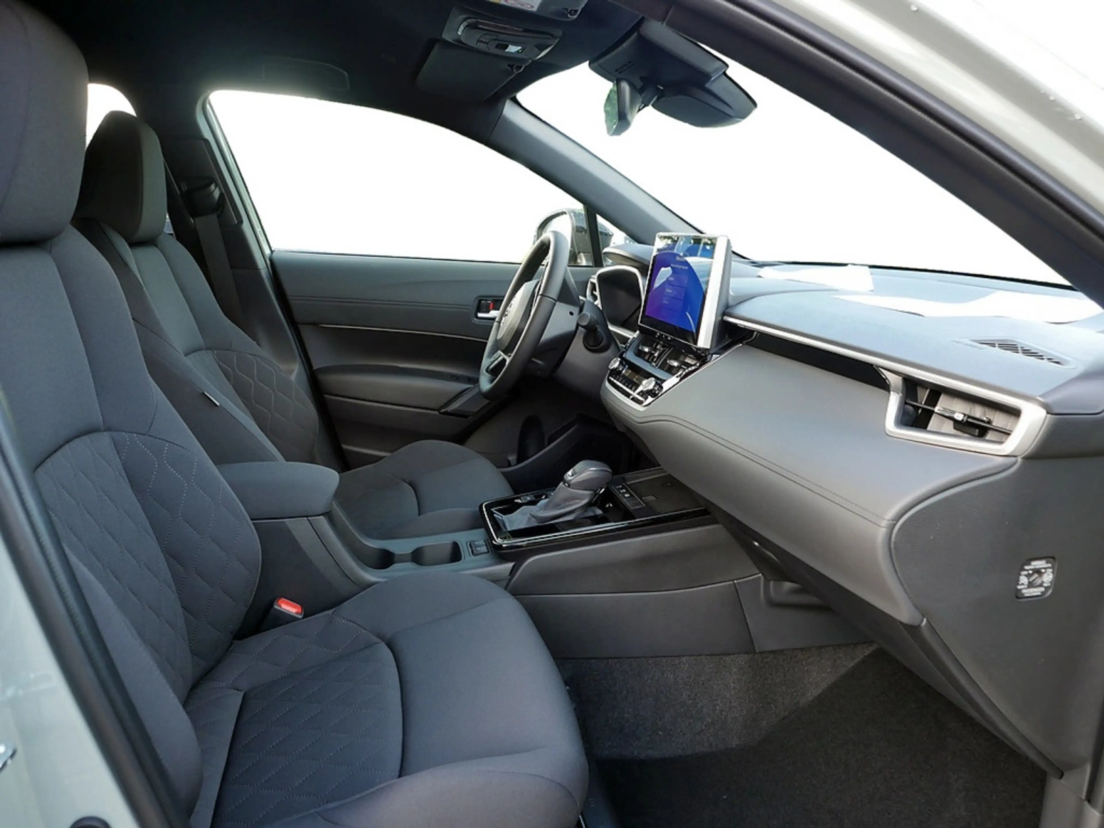 Toyota Corolla Cross 2.0 Hybrid Teamplayer — photo 9