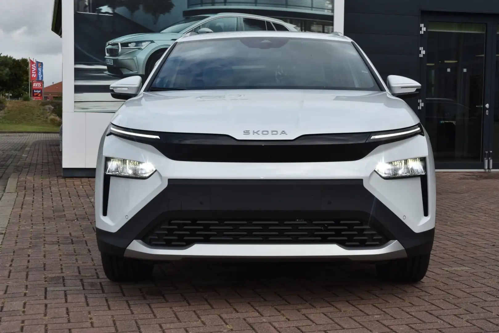 Skoda Elroq 85 Lodge*Navi*AHK*Wärmep.*ACC*LED*Rückcam. Weiß - 2