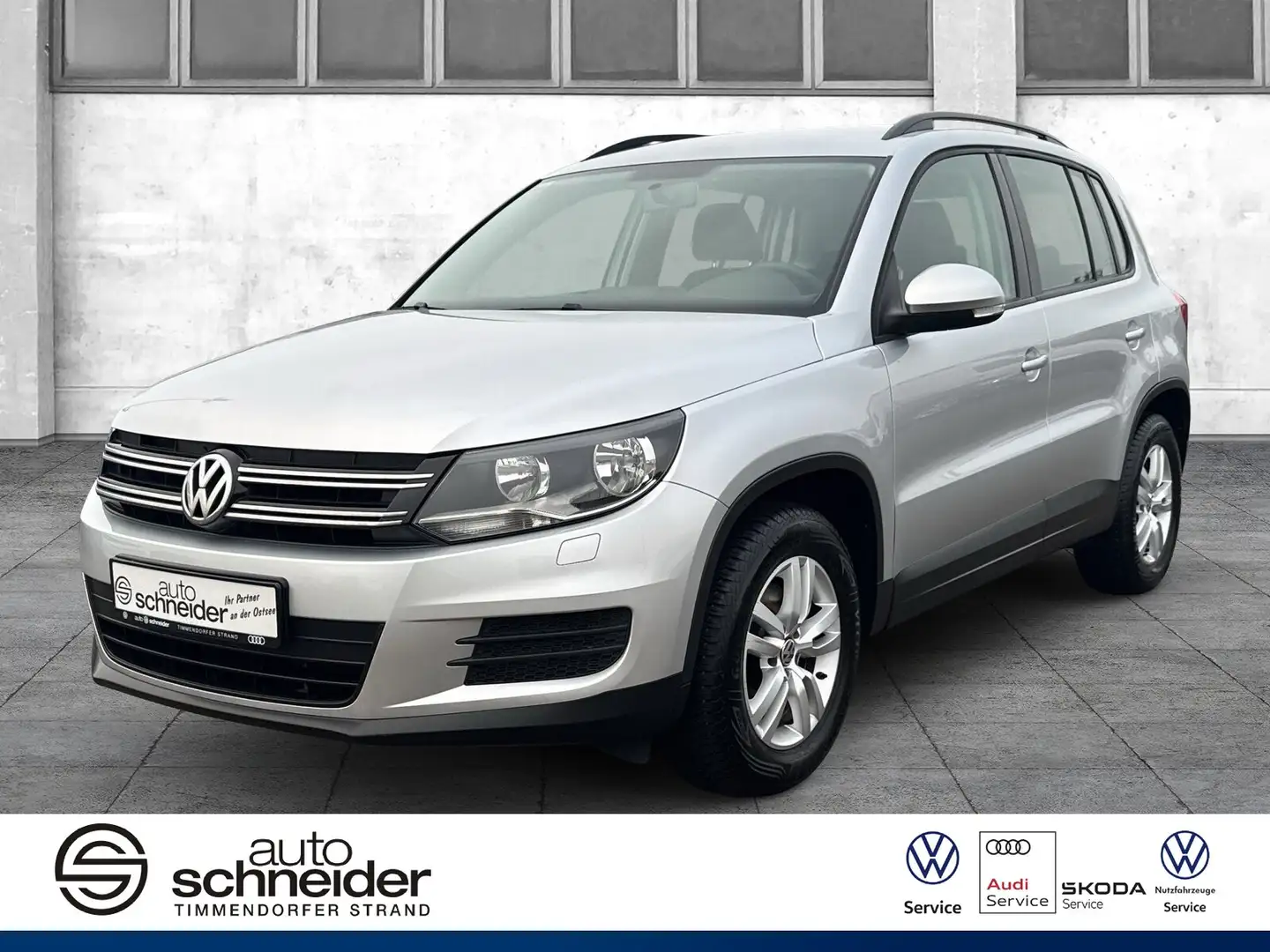 Volkswagen Tiguan Tiguan 1.4 TSI BMT Trend&Fun AHK Climatr. Sitzh. Silber - 1