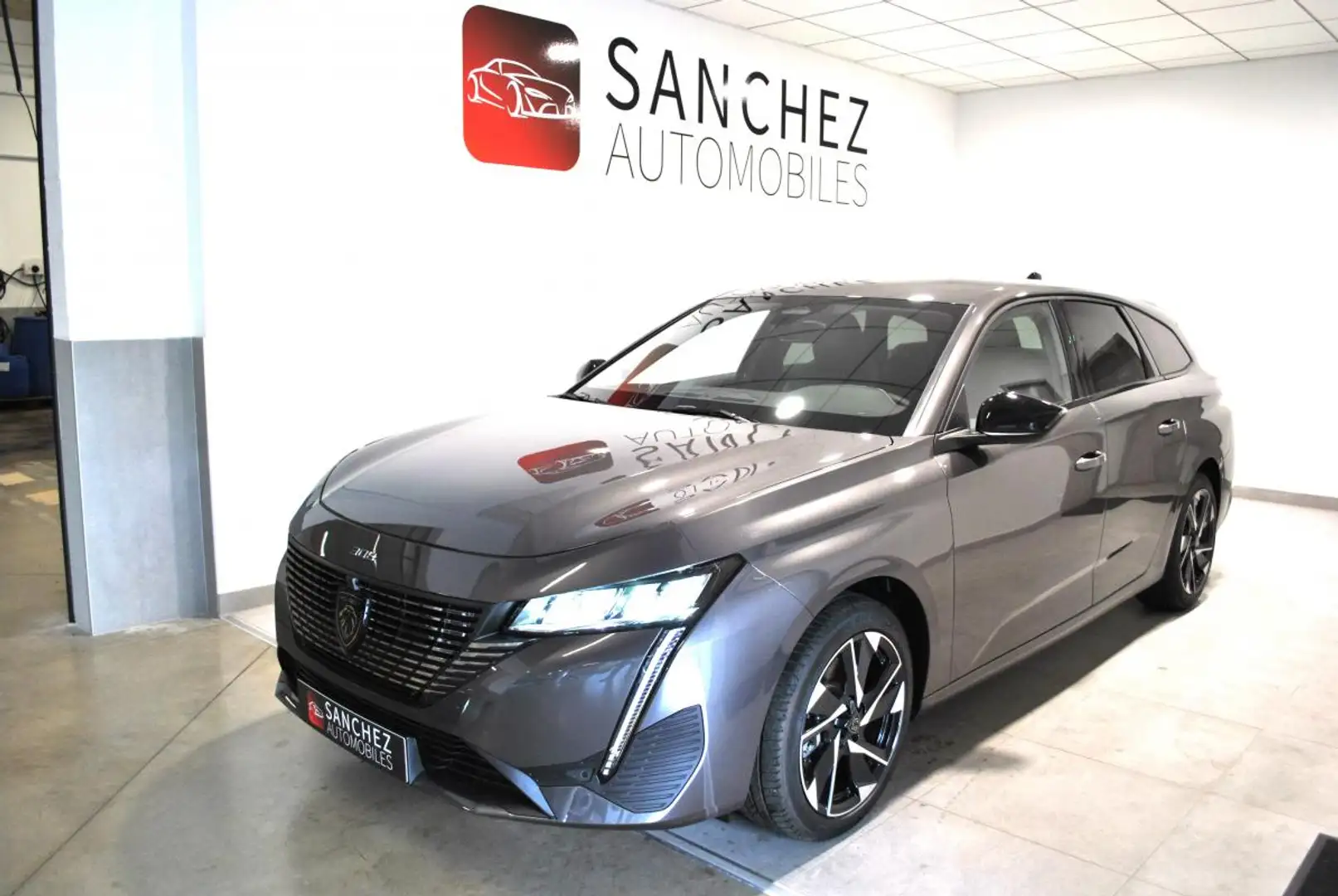 Peugeot III 1.2 PURETECH 130 EAT8 ALLURE PACK - 1