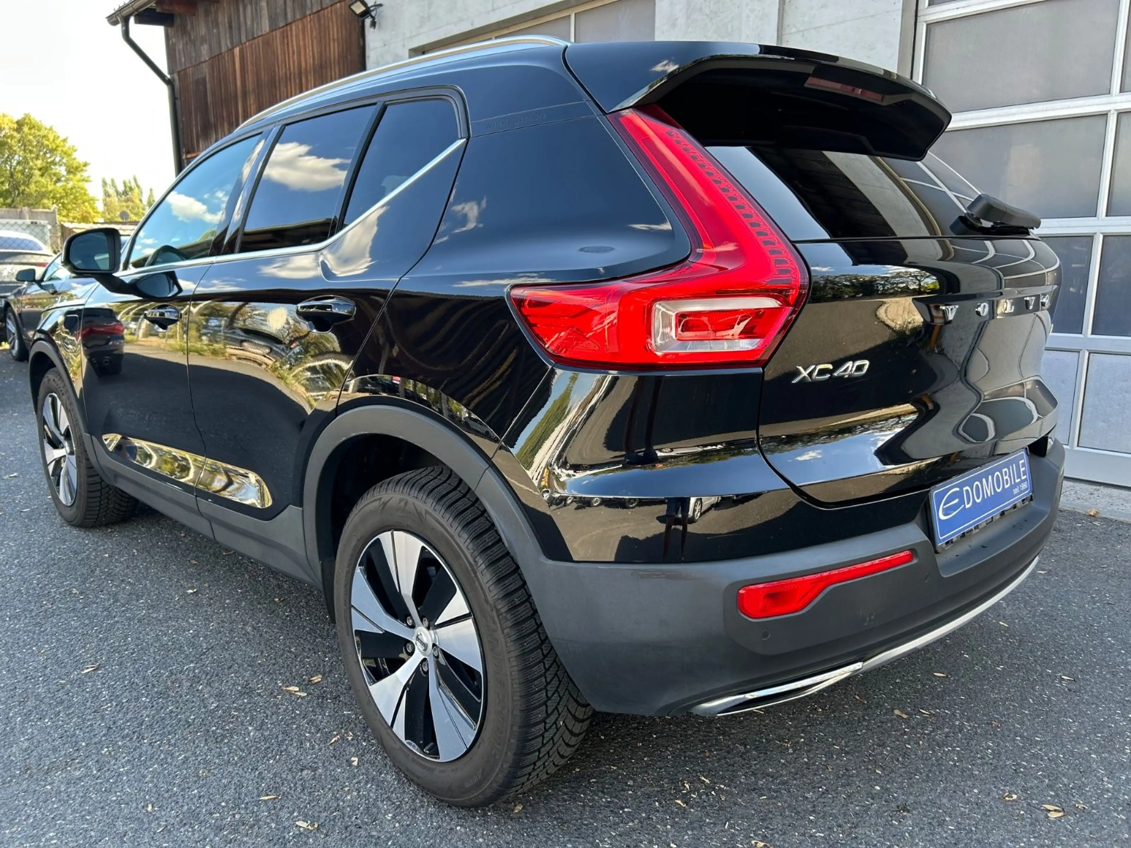Volvo XC40 T5 Rech. Inscription*PANO*LEDER*360° KAMERA — photo 4