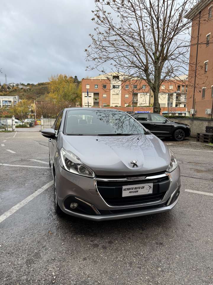 Peugeot 208 5p 1.2 puretech Active s&s 82cv neopatentati